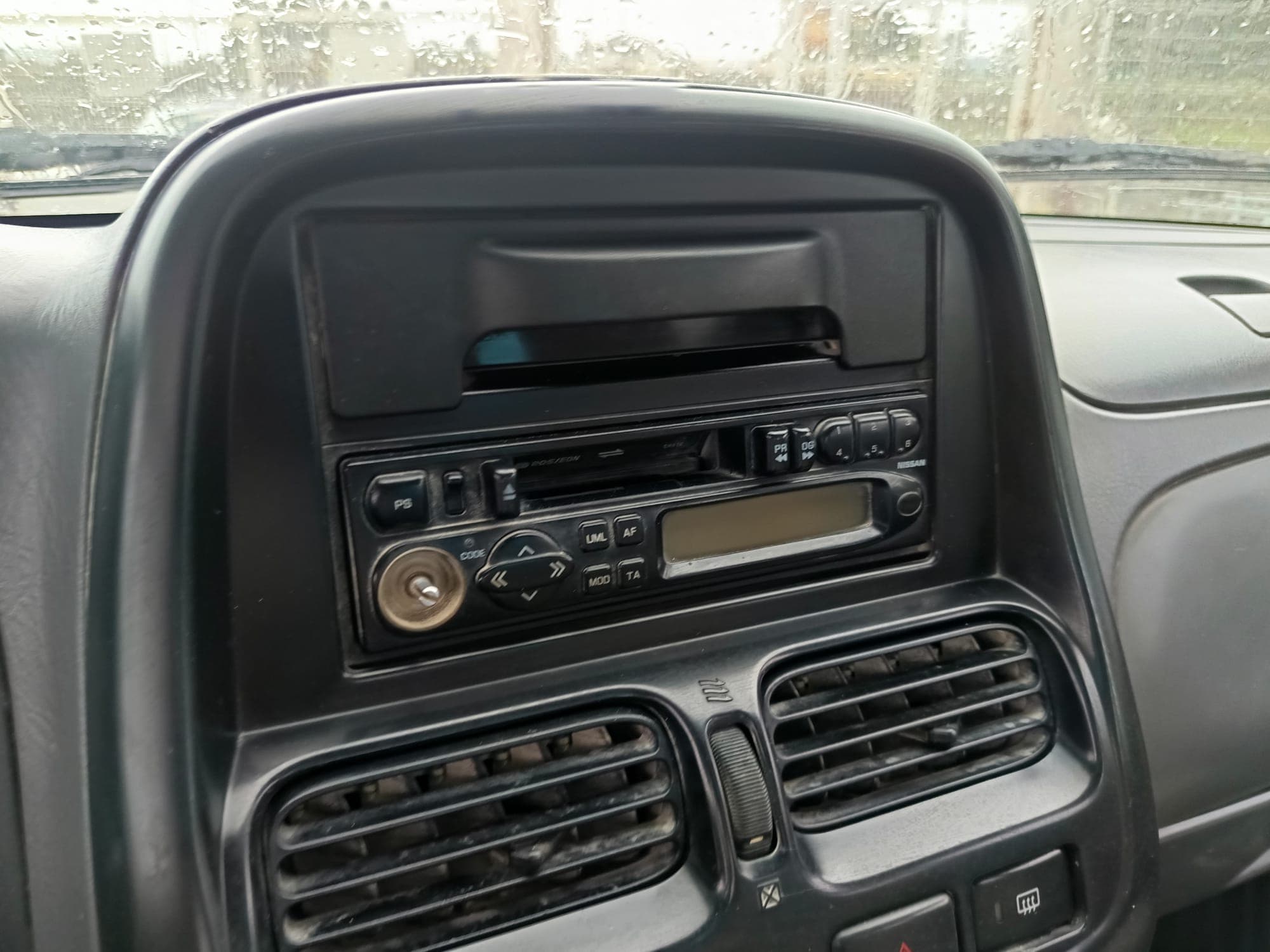 Nissan Pick UP 2.5 TD 4WD · Ano 2000 — imagem 34
