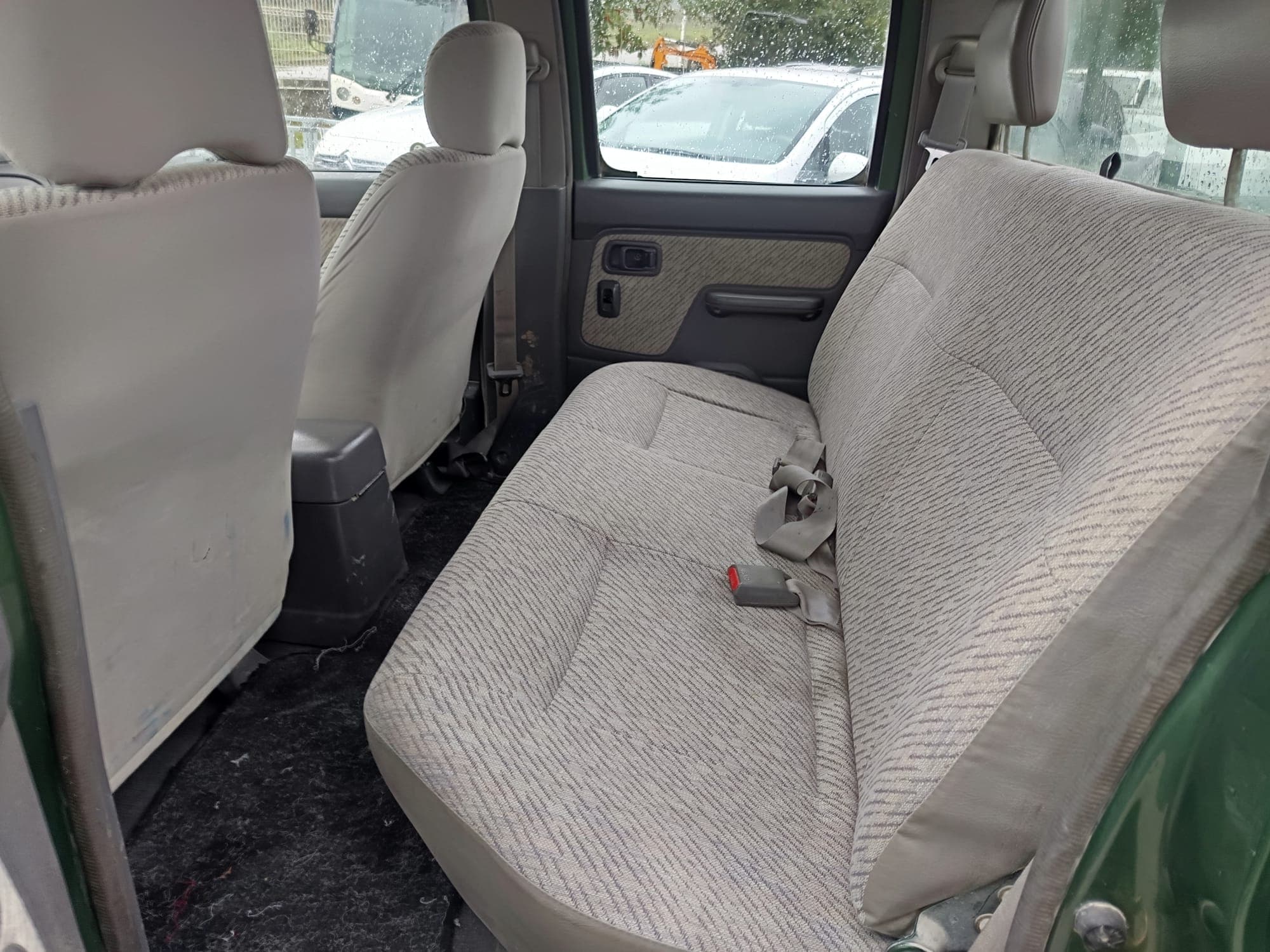 Nissan Pick UP 2.5 TD 4WD · Ano 2000 — imagem 27