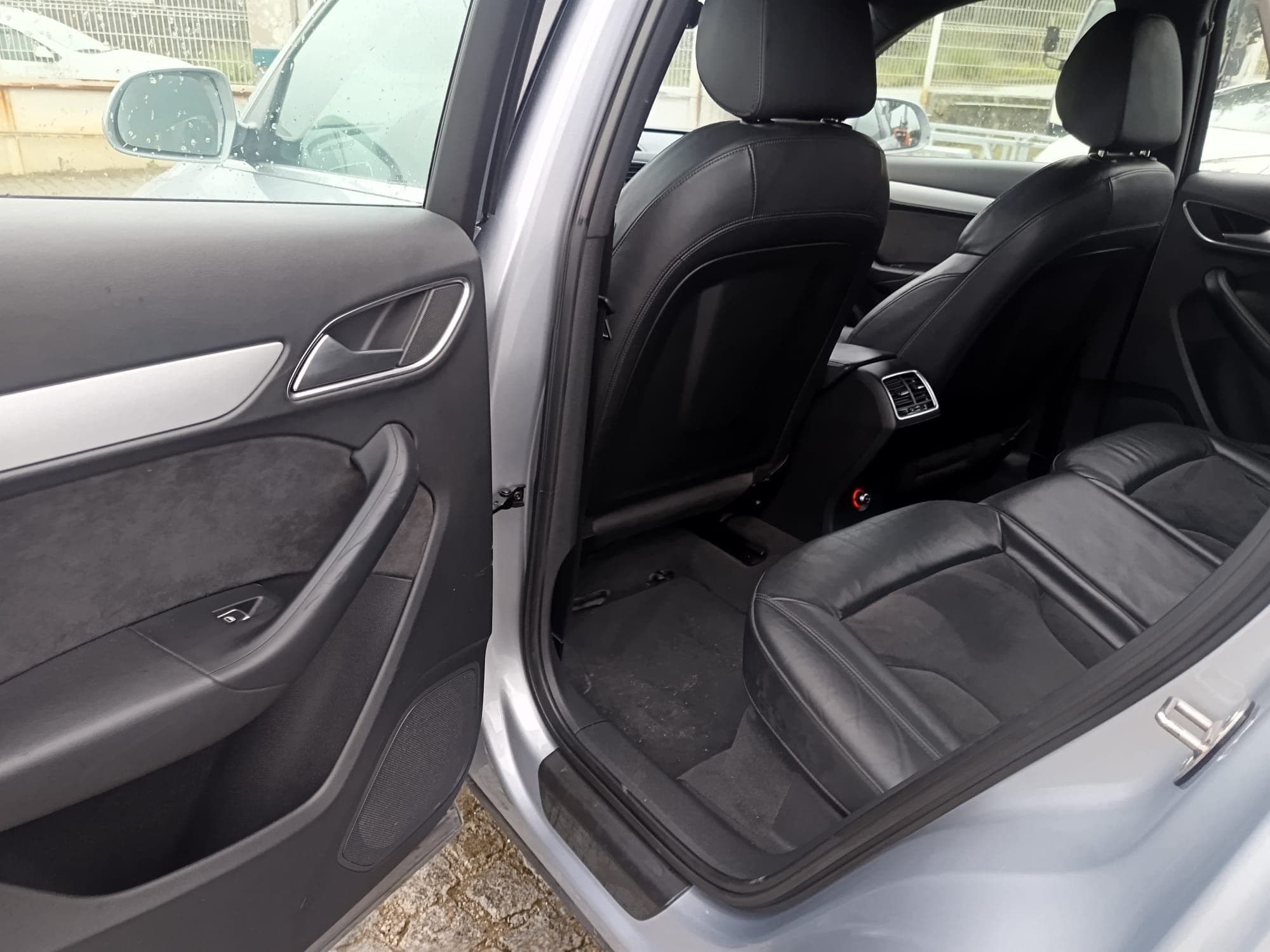 Audi Q3 2.0 TDI Sport · Ano 2017 — imagem 22