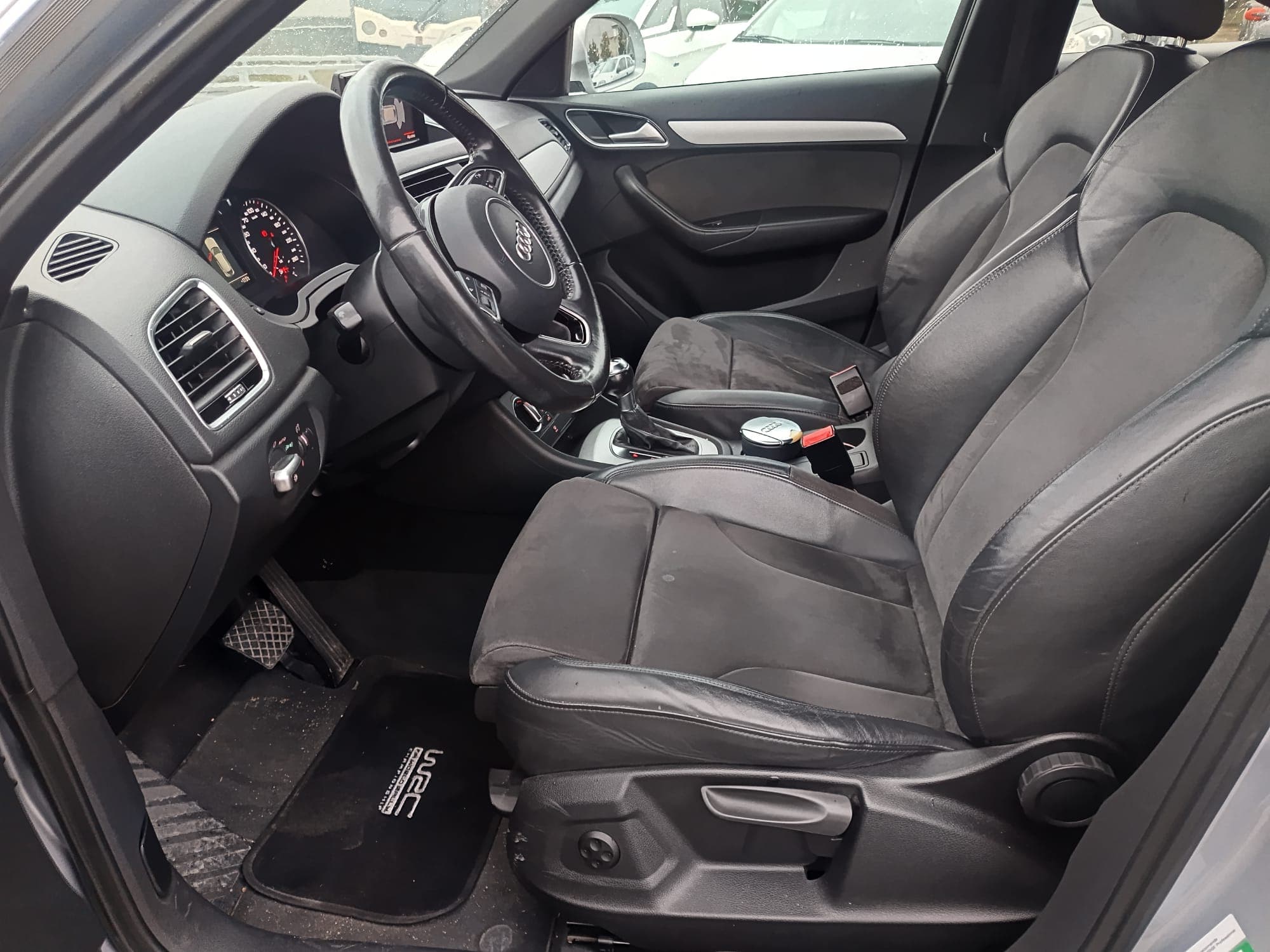 Audi Q3 2.0 TDI Sport · Ano 2017 — imagem 34