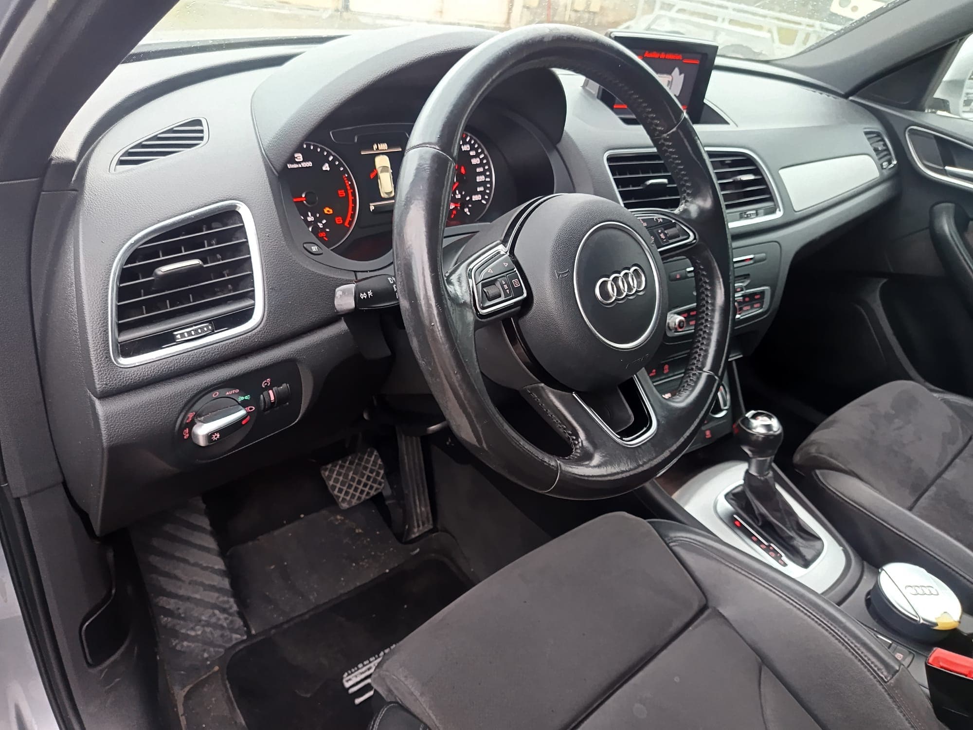 Audi Q3 2.0 TDI Sport · Ano 2017 — imagem 32