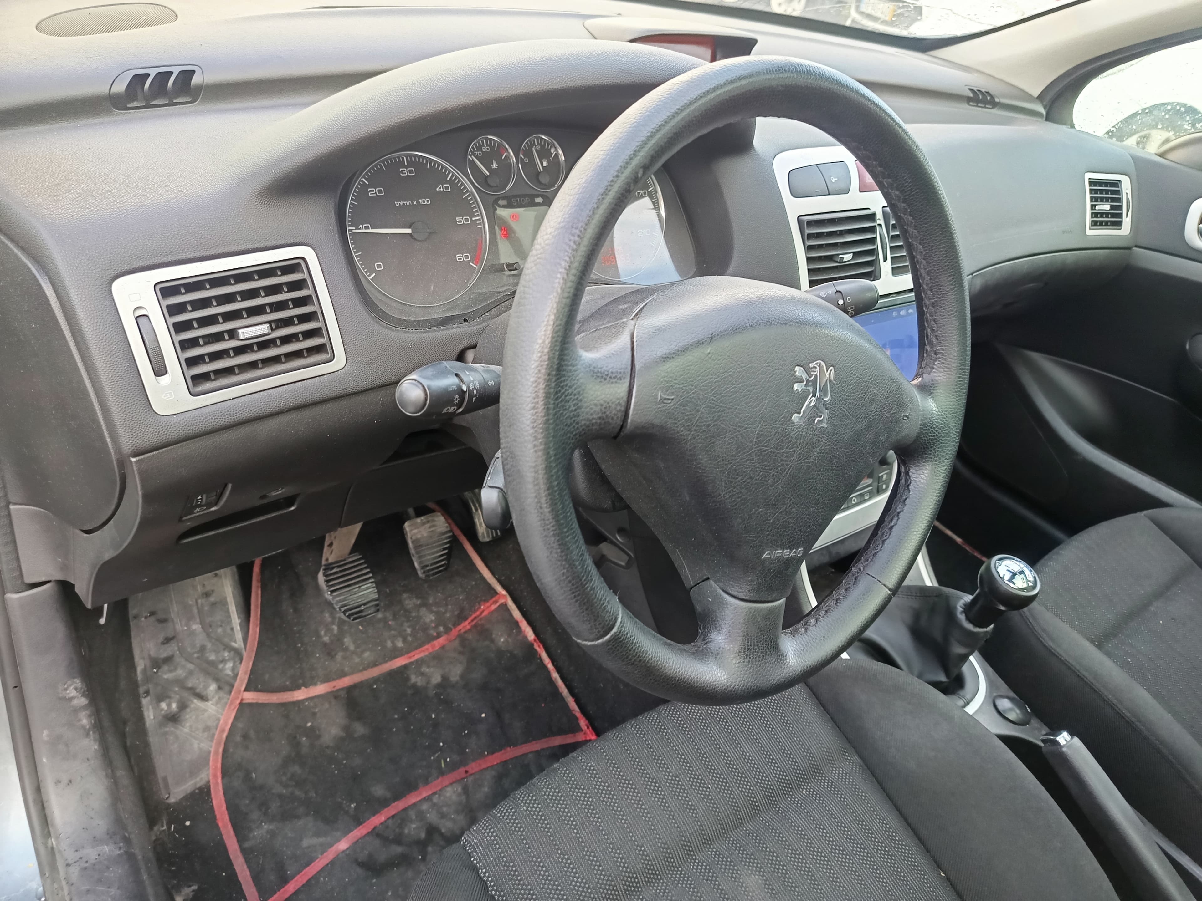 Peugeot 307 · Ano 2006 — imagem 37
