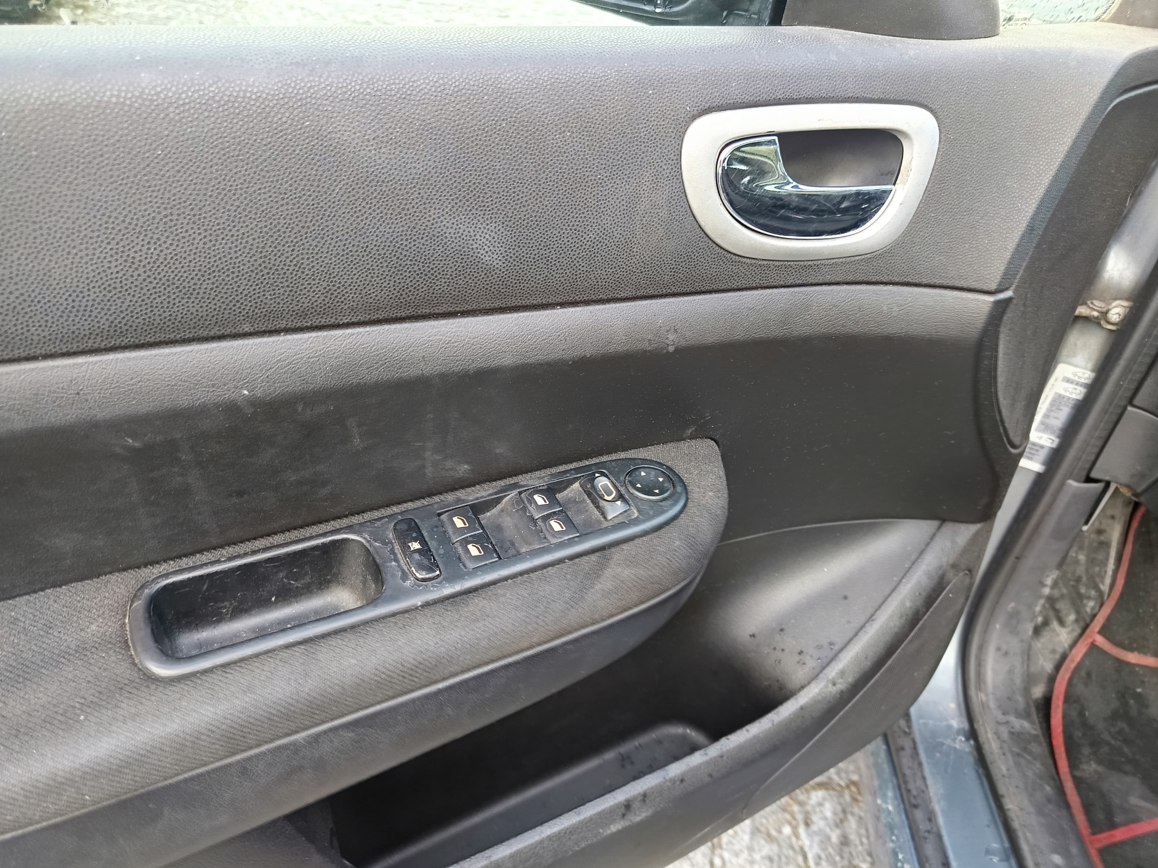 Peugeot 307 · Ano 2006 — imagem 27