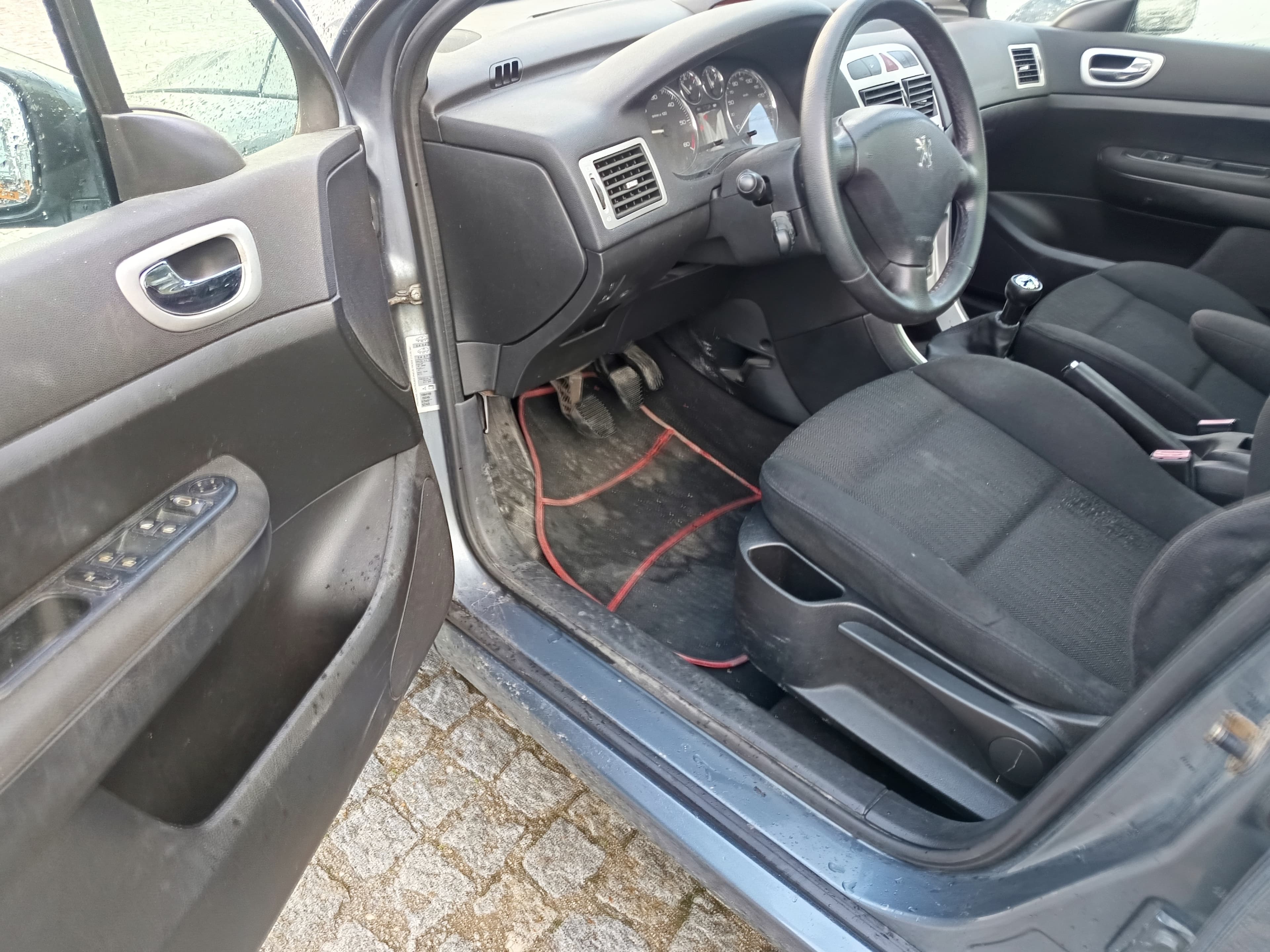 Peugeot 307 · Ano 2006 — imagem 26