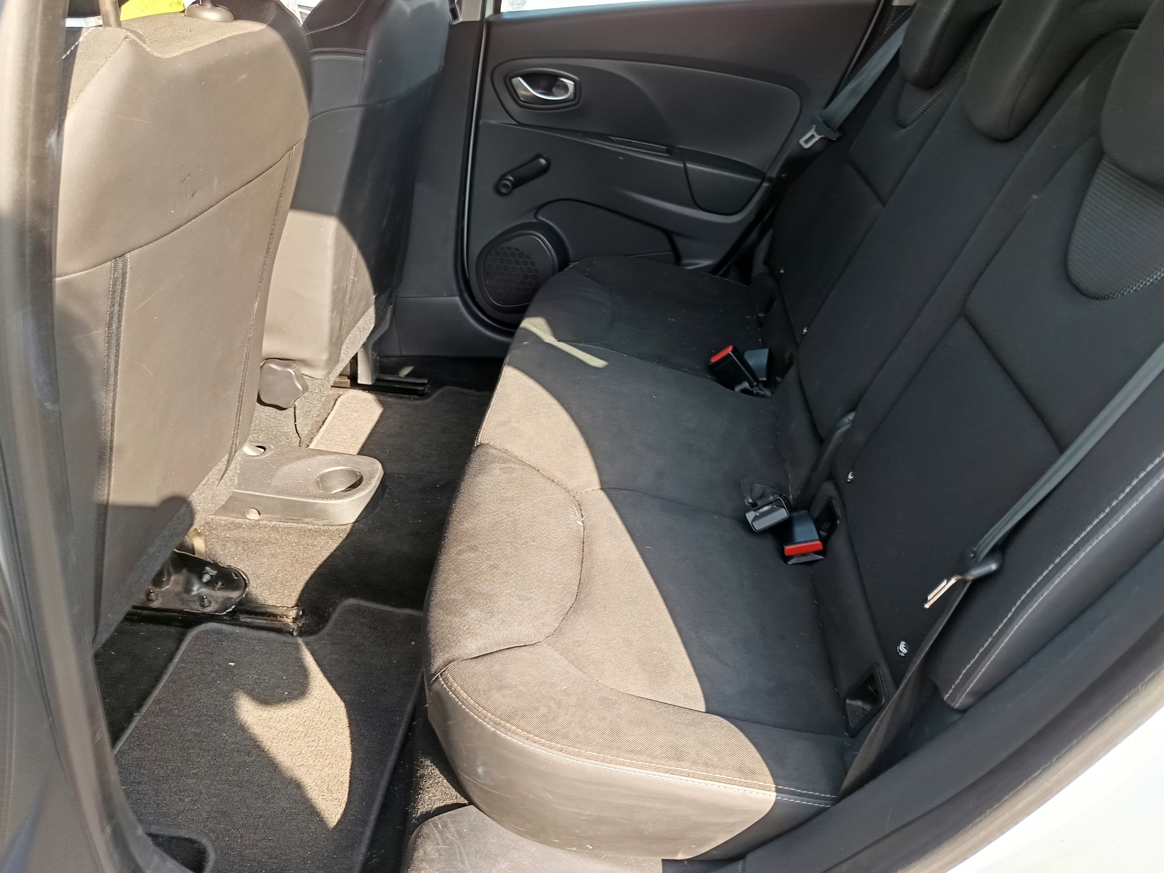 Renault Clio · Ano 2015 — imagem 30