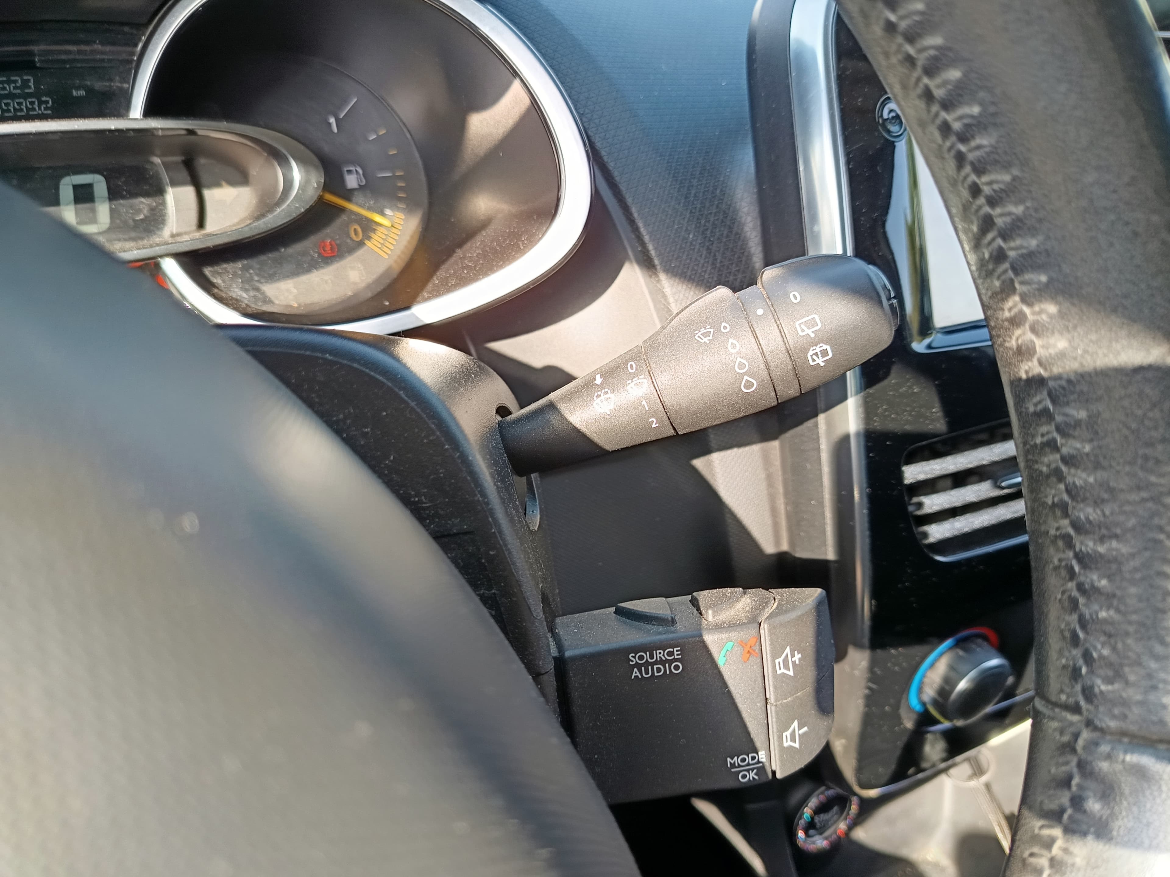 Renault Clio · Ano 2015 — imagem 43