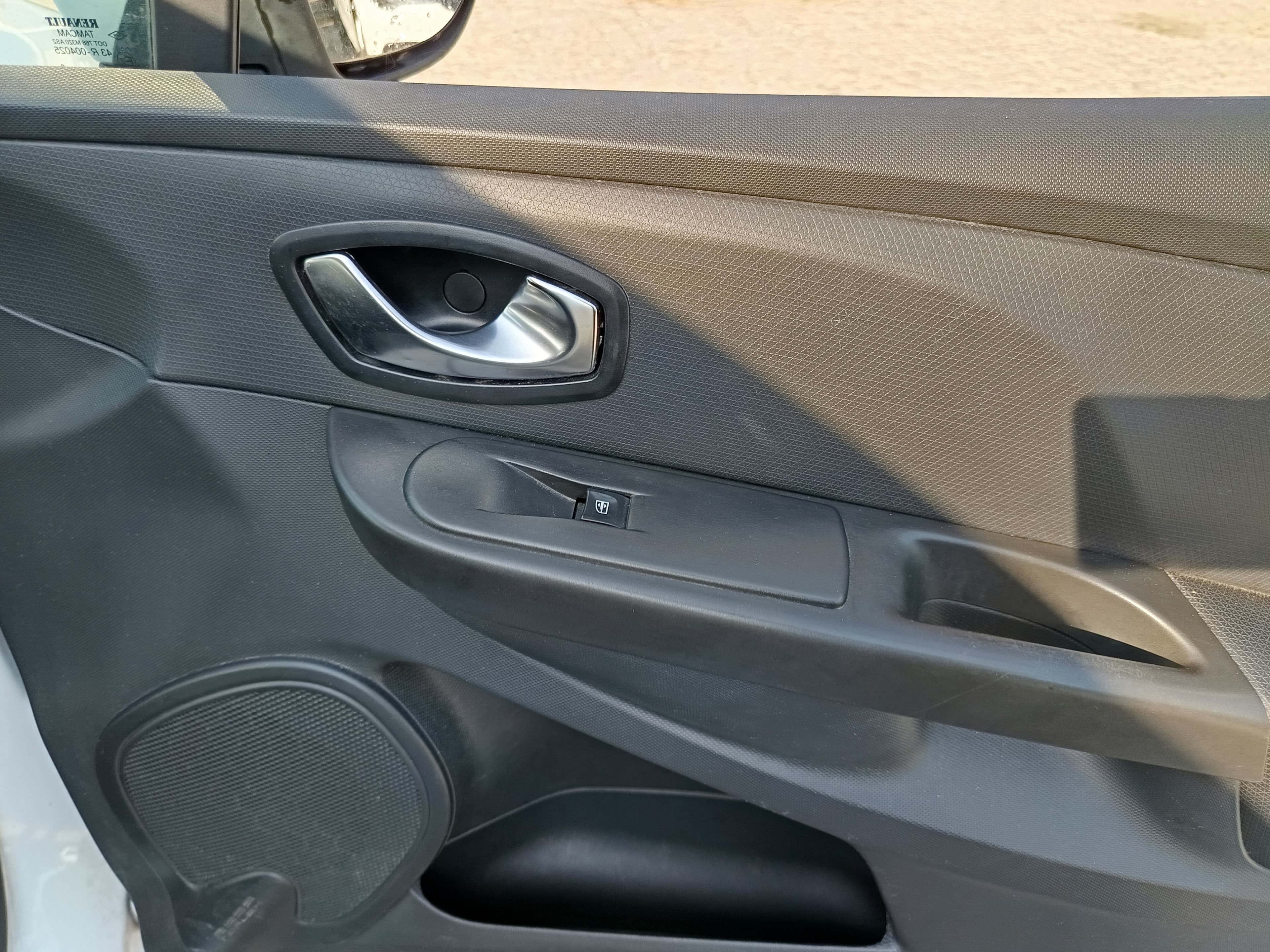 Renault Clio · Ano 2015 — imagem 25