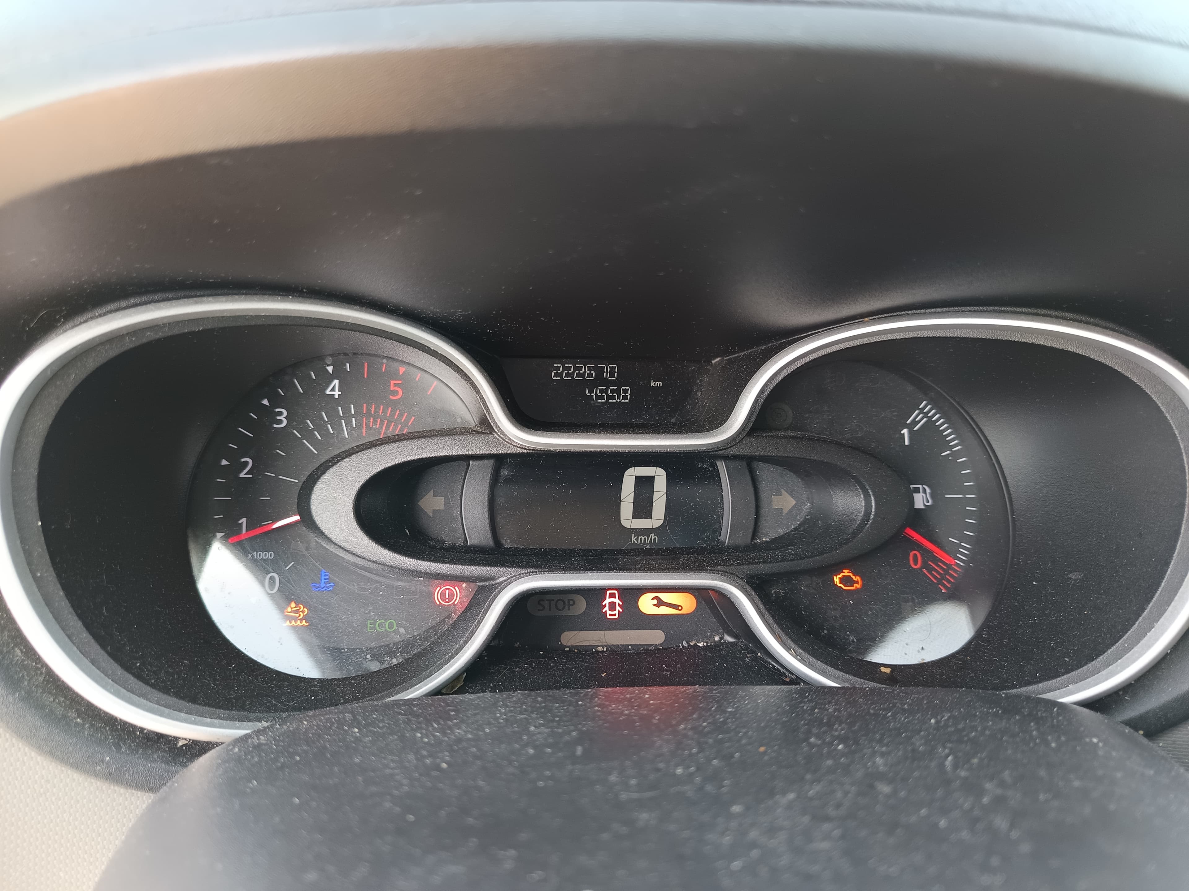 Renault Trafic · Ano 2017 — imagen 35