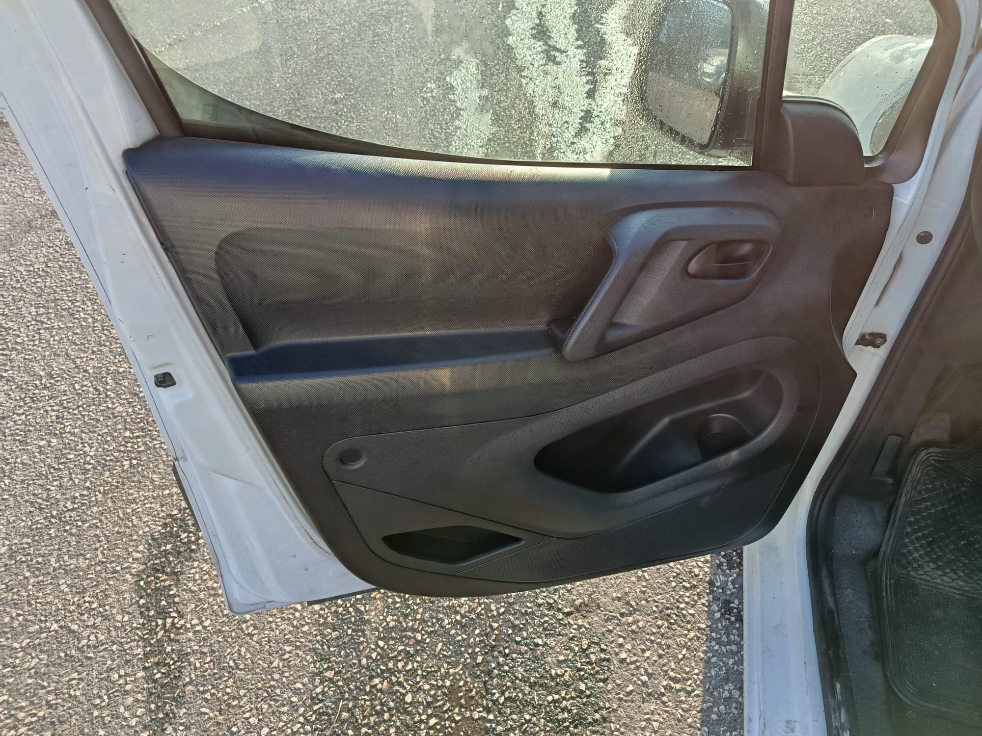 Citroën Berlingo · Ano 2012 — image 10