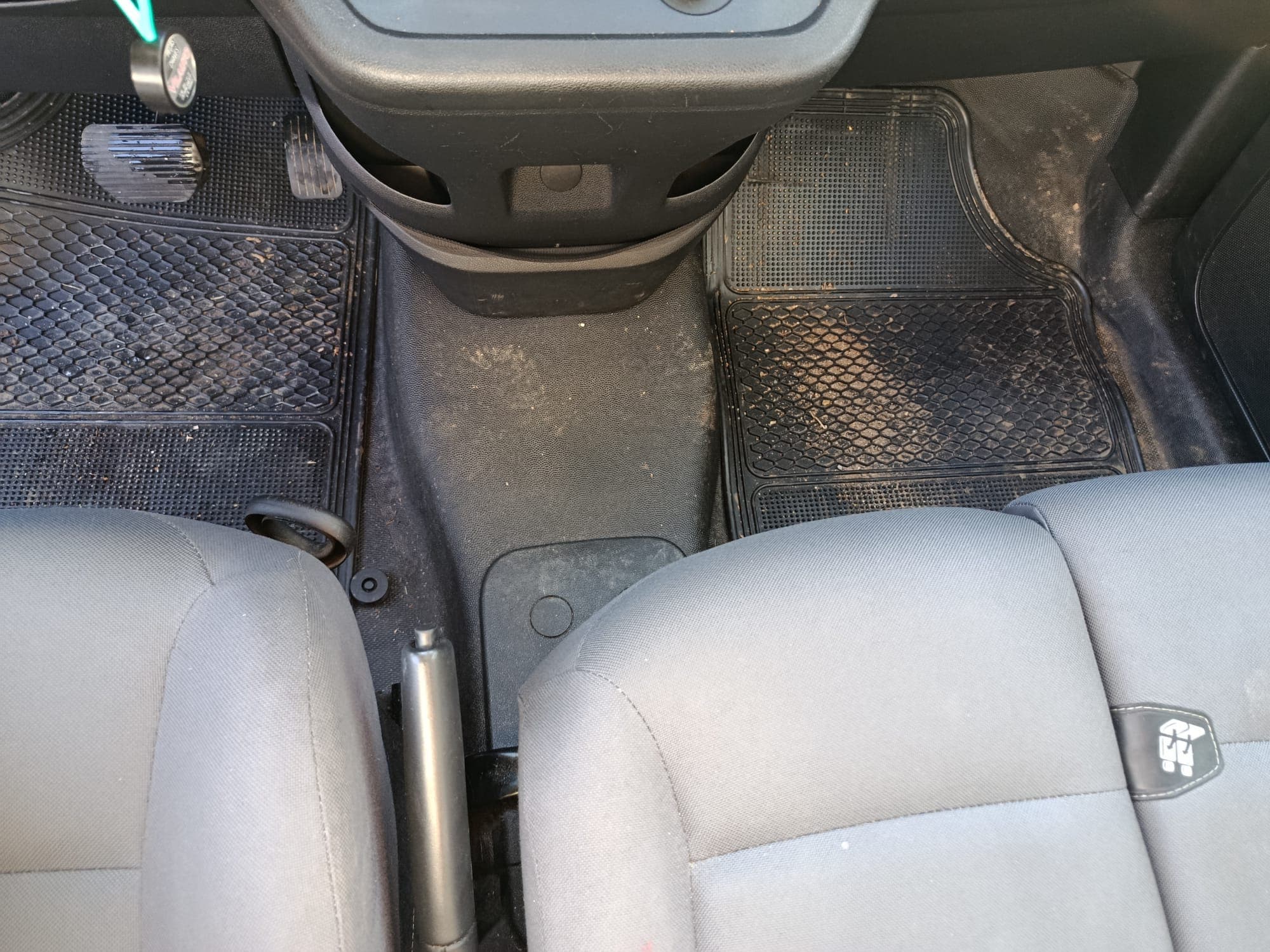 Citroën Berlingo · Ano 2012 — image 9