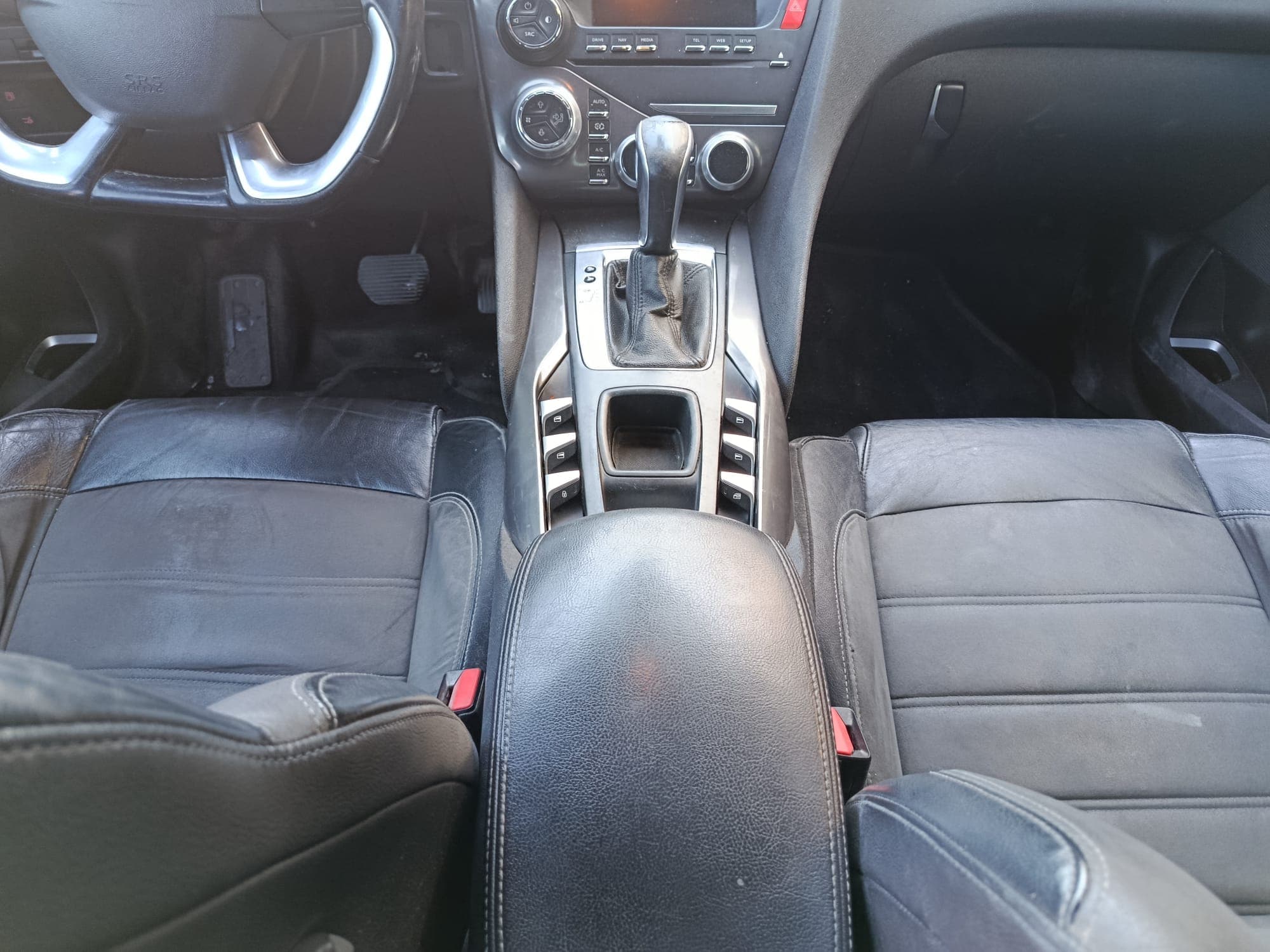 Citroën DS 5 · Ano 2016 — imagem 15