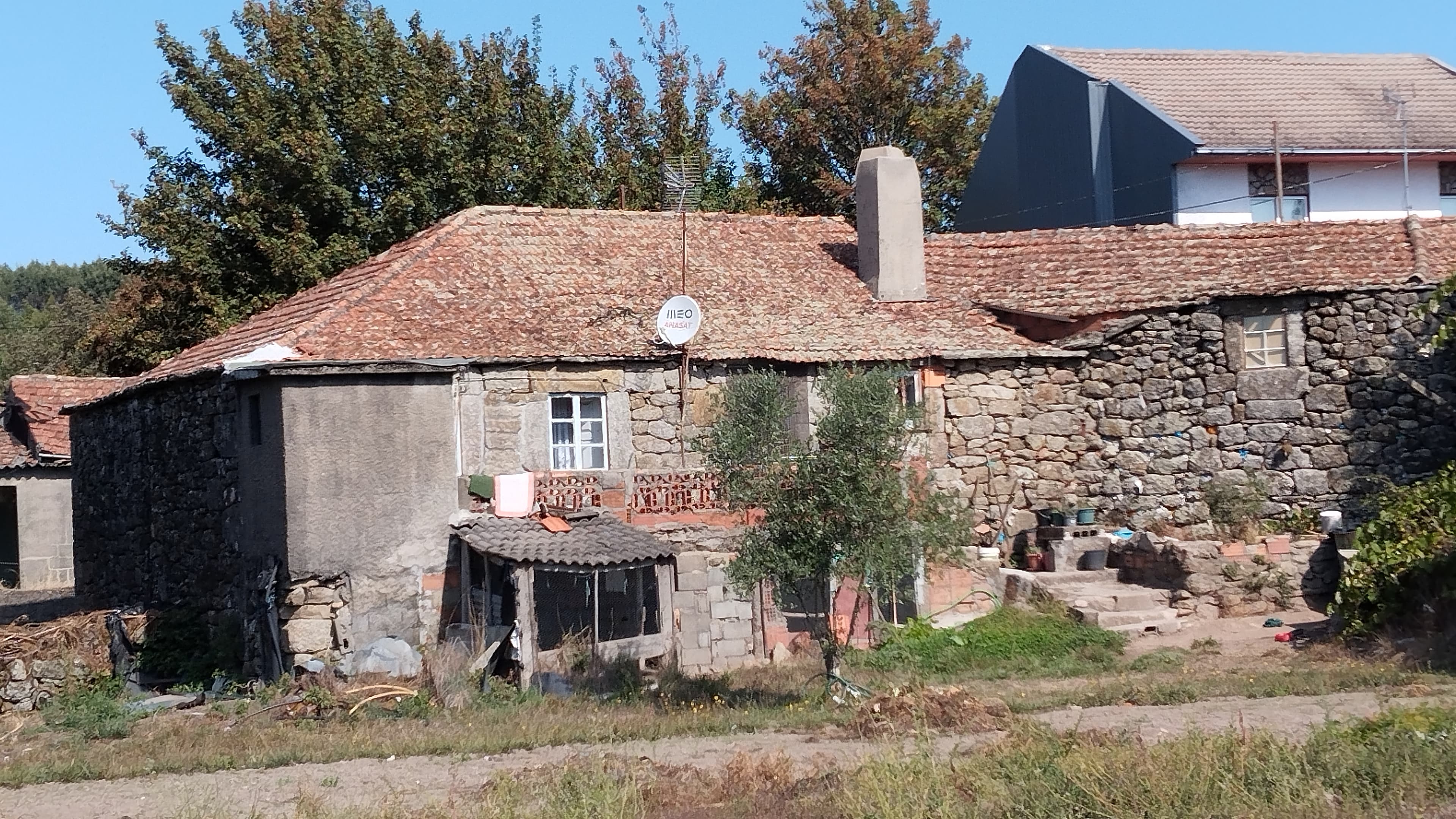 Proporção de 1/5 de Moradia + Terreno · Vila Nova de Paiva — imagem 1