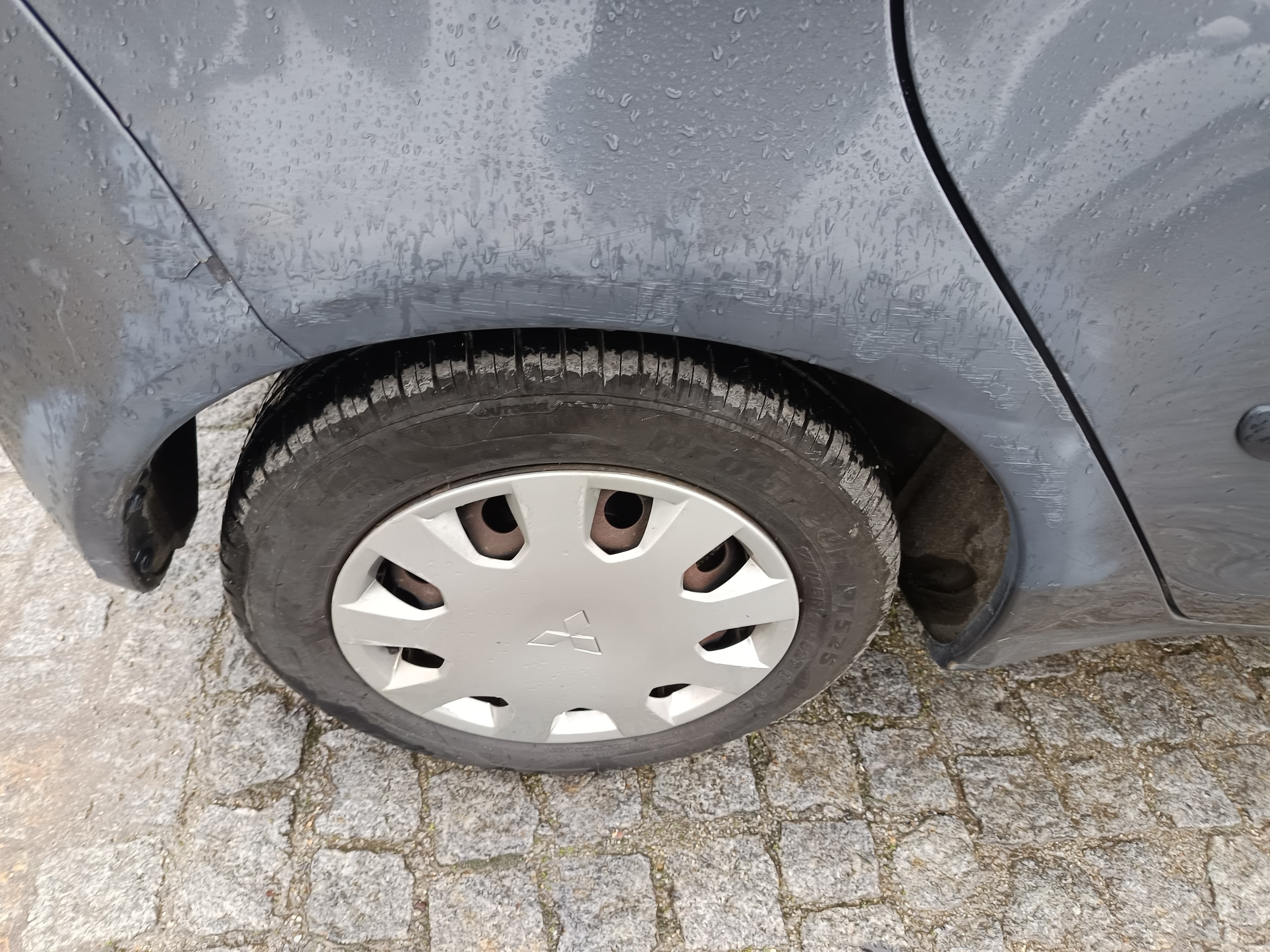 Mitsubishi Colt · Ano 2007 — imagen 12
