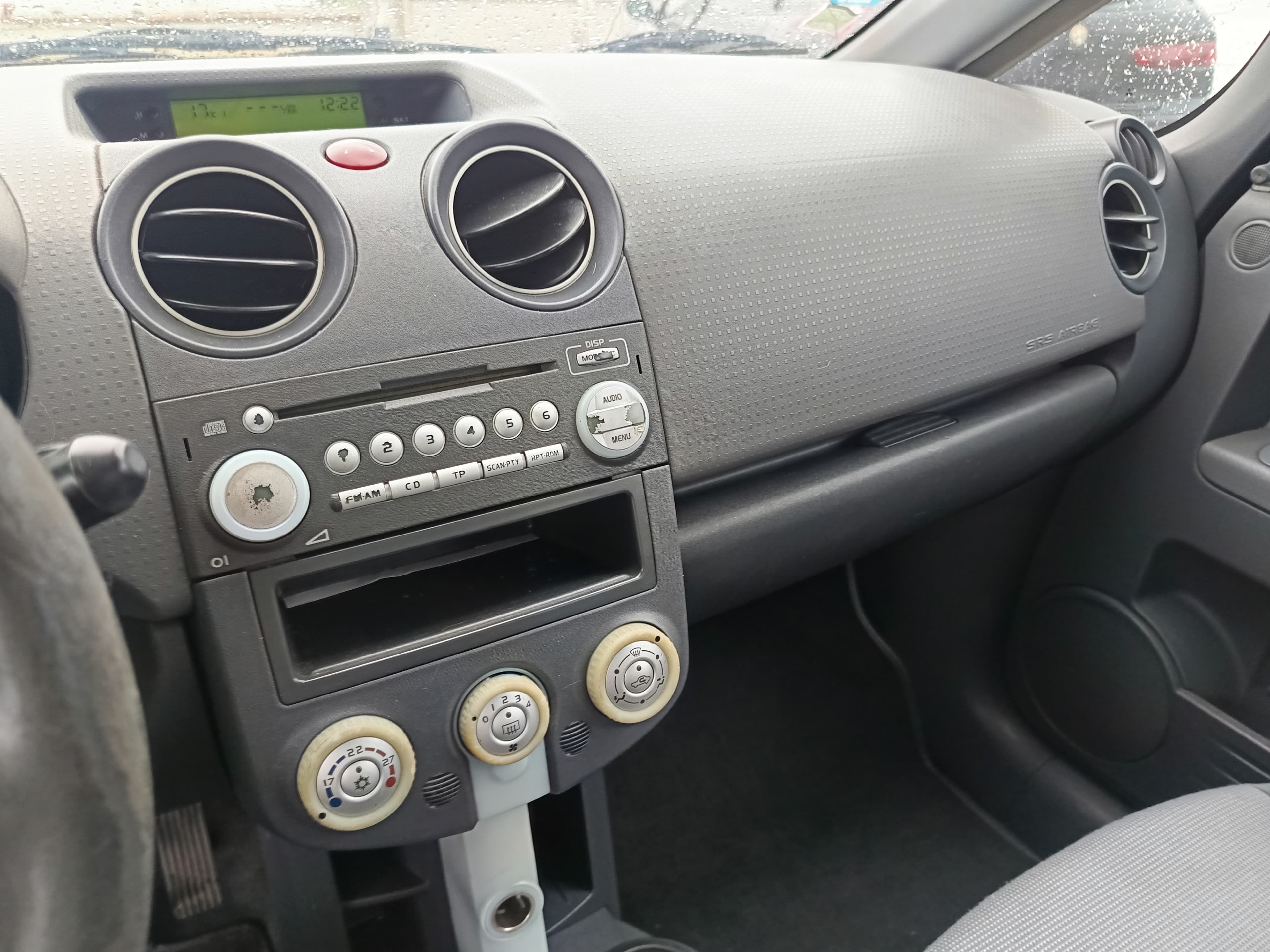 Mitsubishi Colt · Ano 2007 — imagen 36