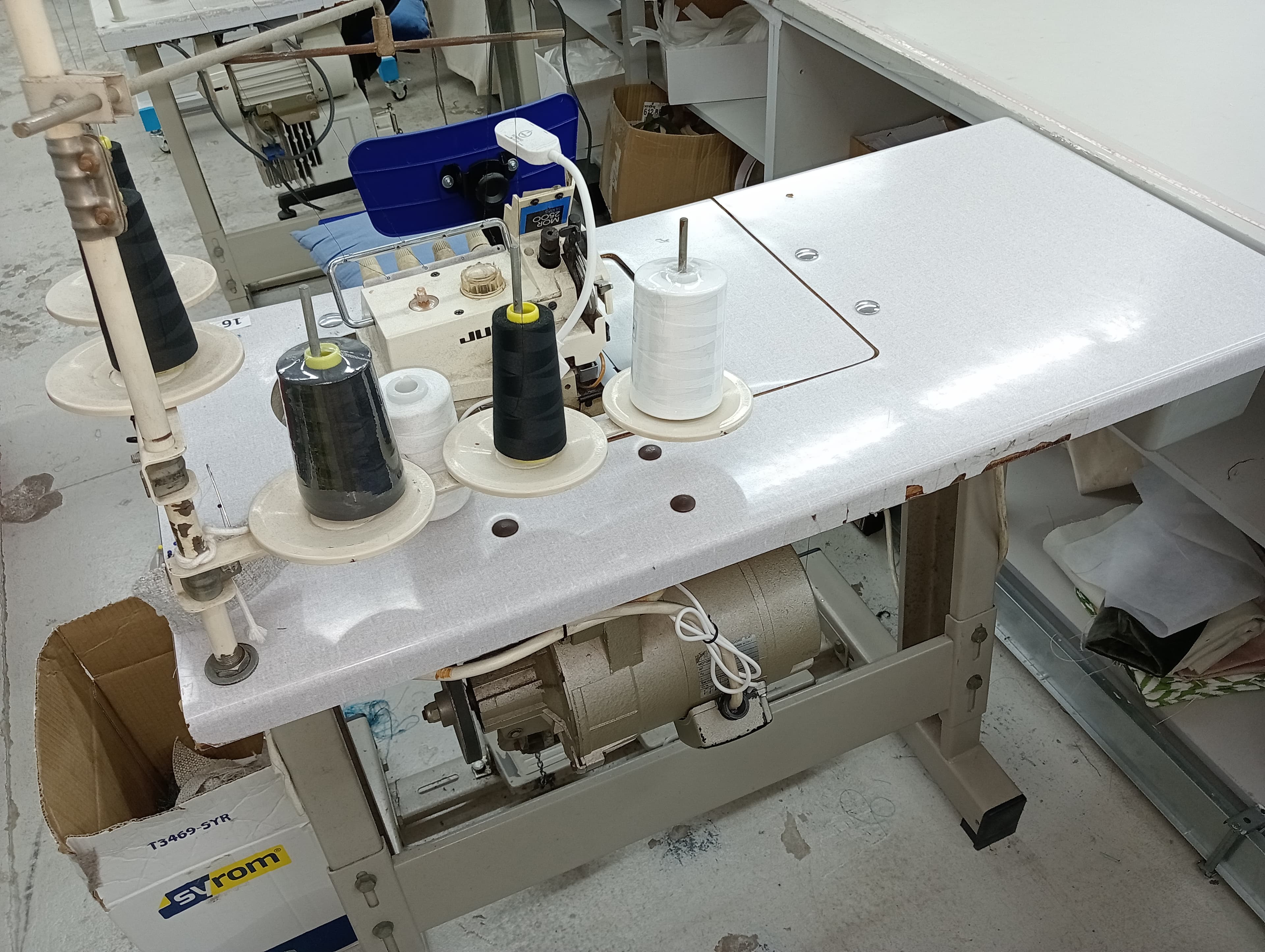 Equipamentos para a Indústria Têxtil · Escritório — imagem 50
