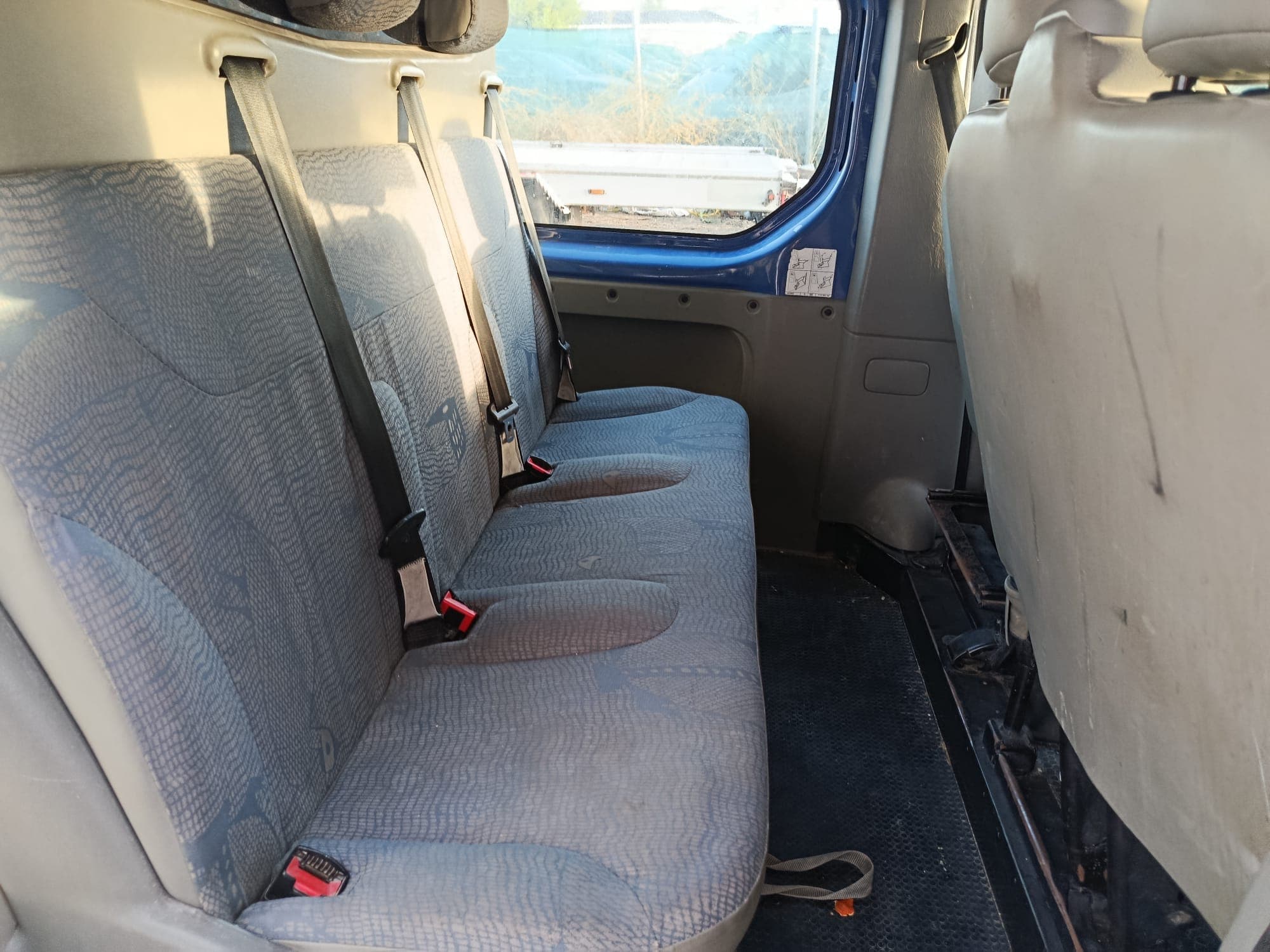 Renault Trafic · 6 Lugares · Ano 2006 — imagen 17