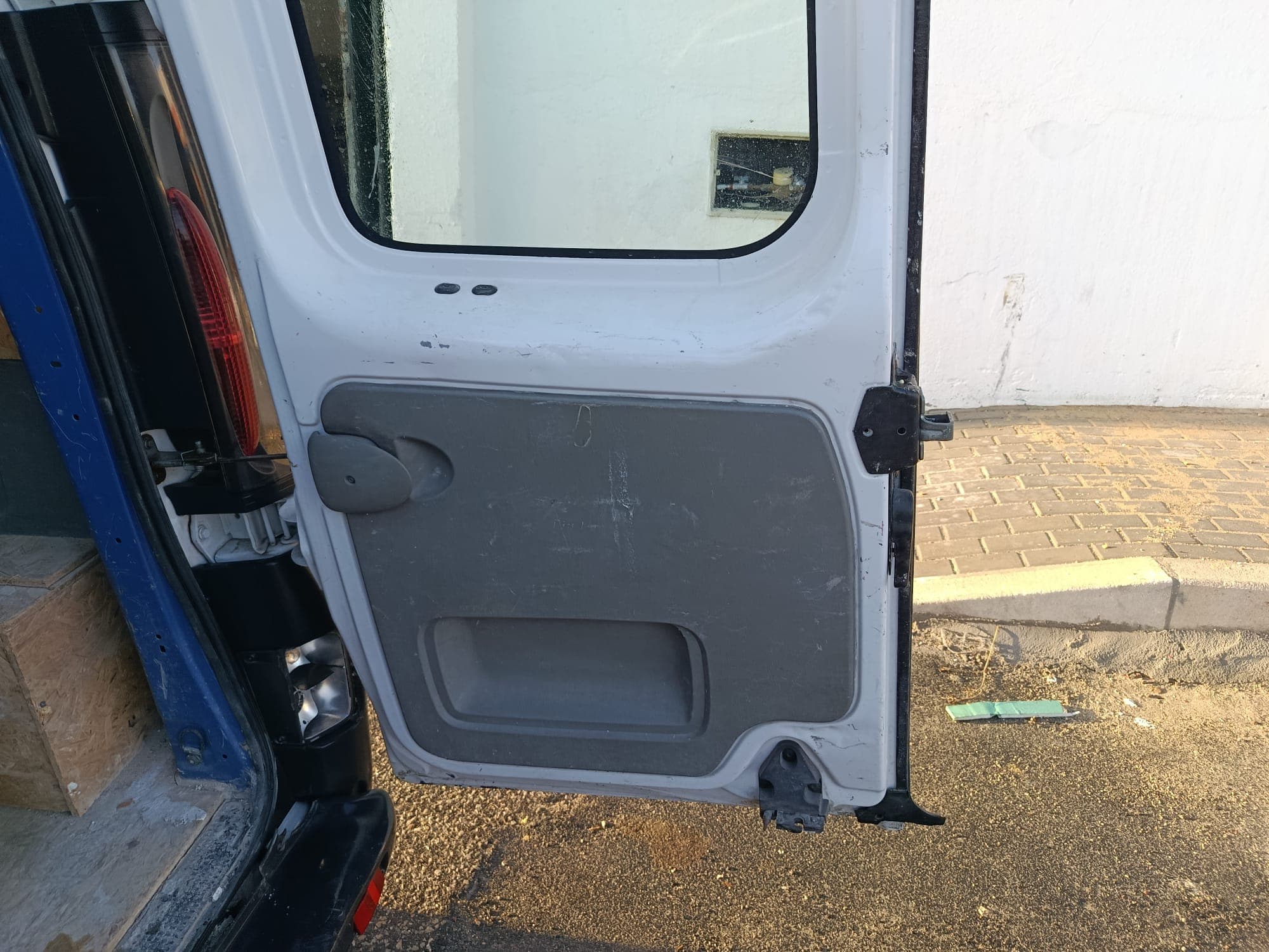 Renault Trafic · 6 Lugares · Ano 2006 — imagen 13