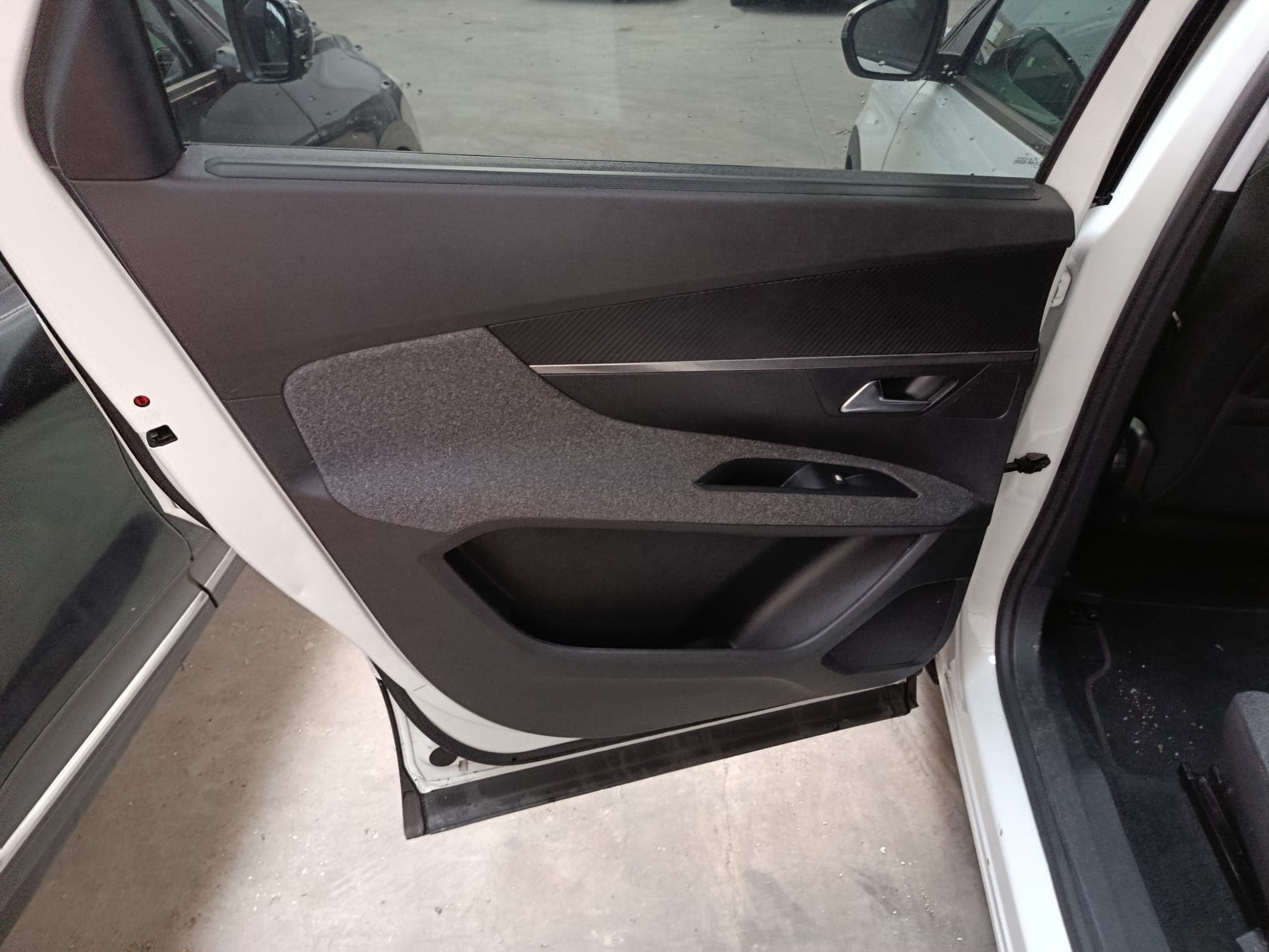 Peugeot 5008 · Ano 2019 — imagen 8