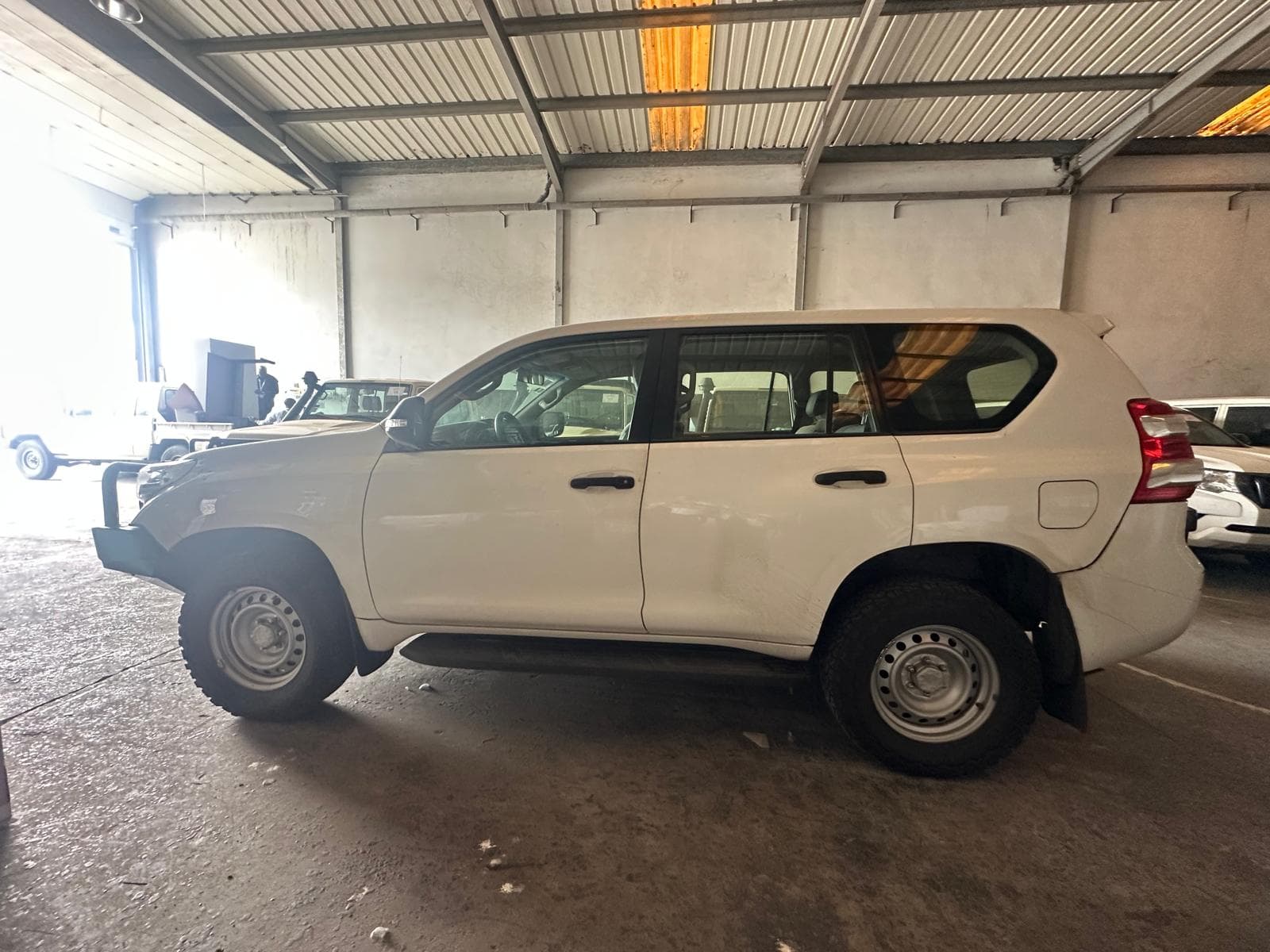 TOYOTA PRADO — imagen 13