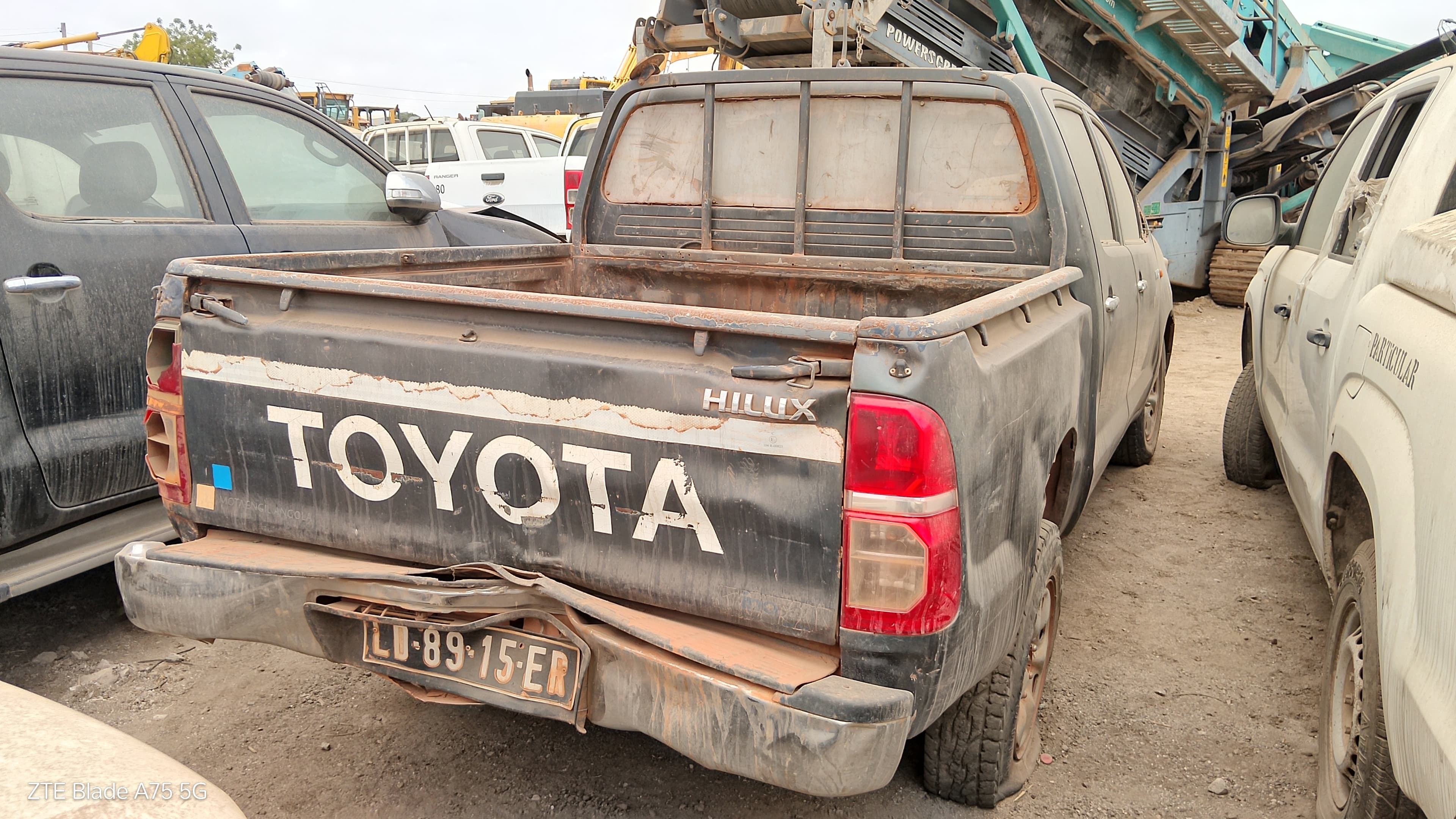 2 TOYOTA HILUX 4*4 CD 5L — imagen 5