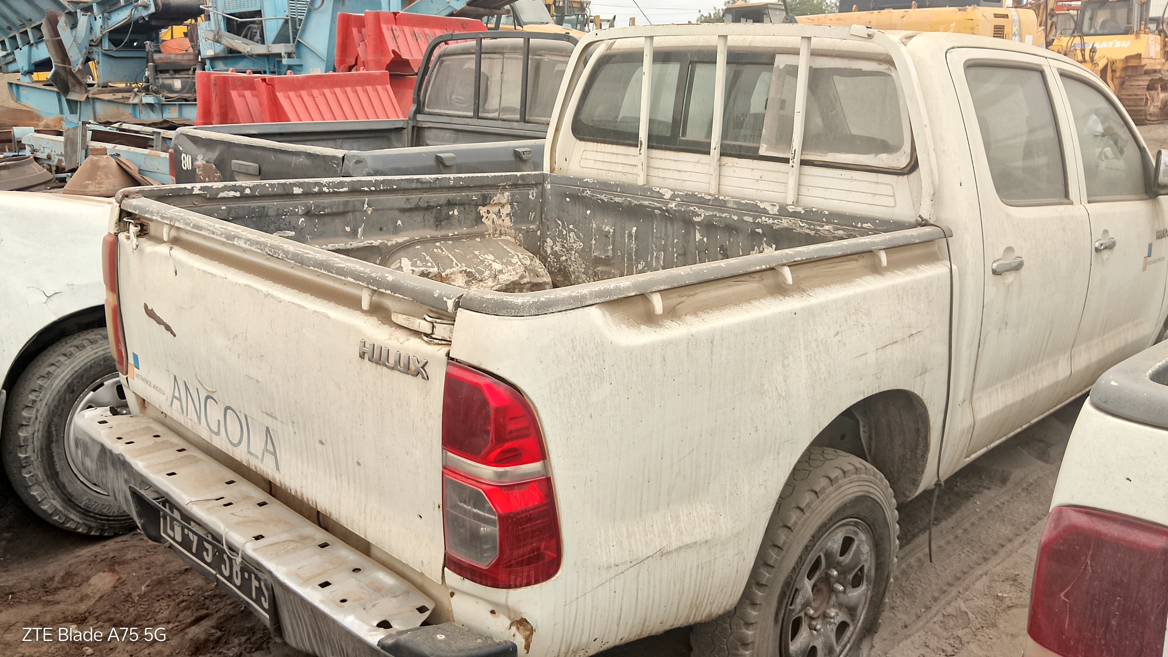 TOYOTA HILUX 4*4 CD STD 5L — image 4