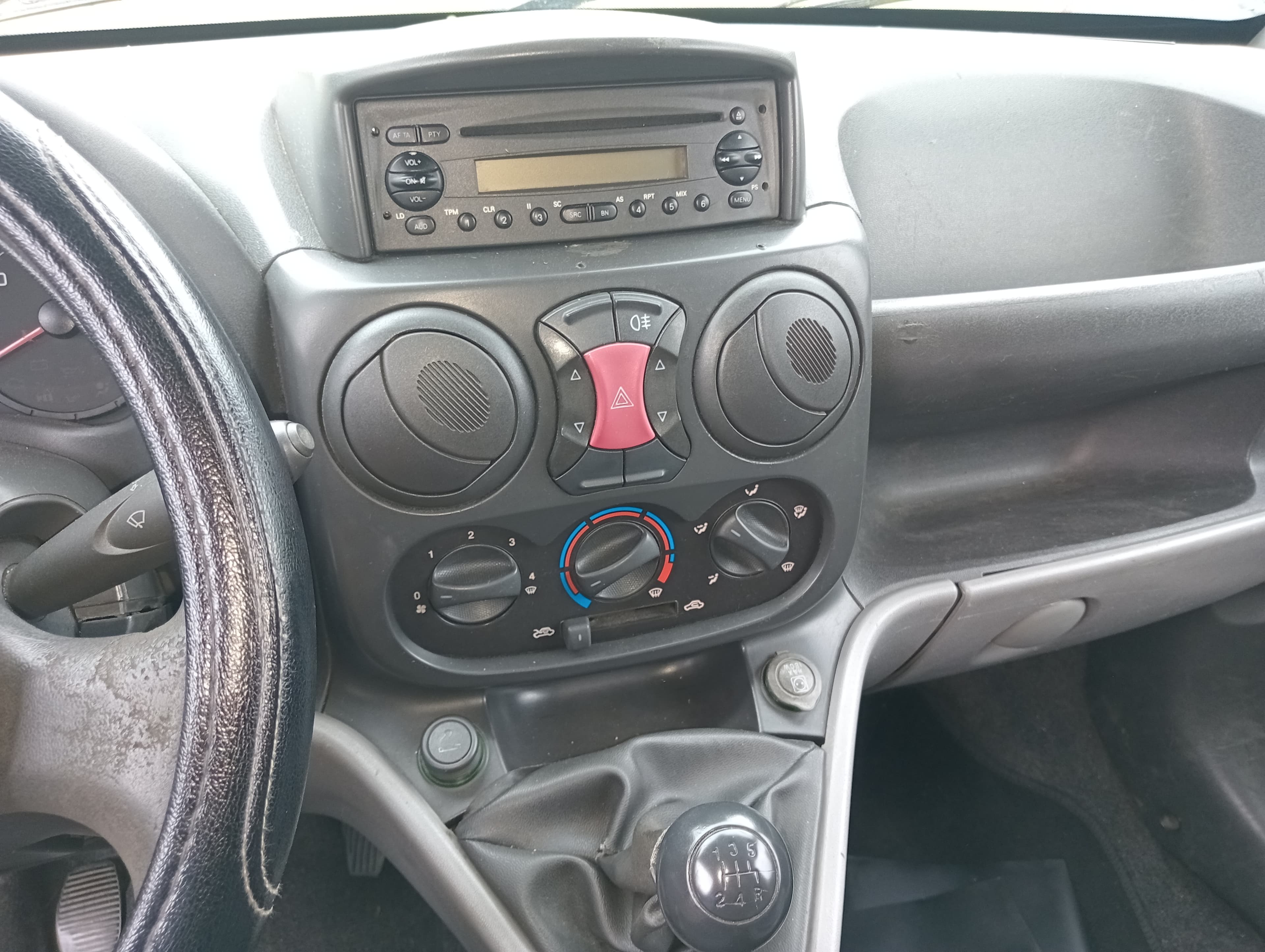 Fiat Doblo · Ano 2006 — image 7