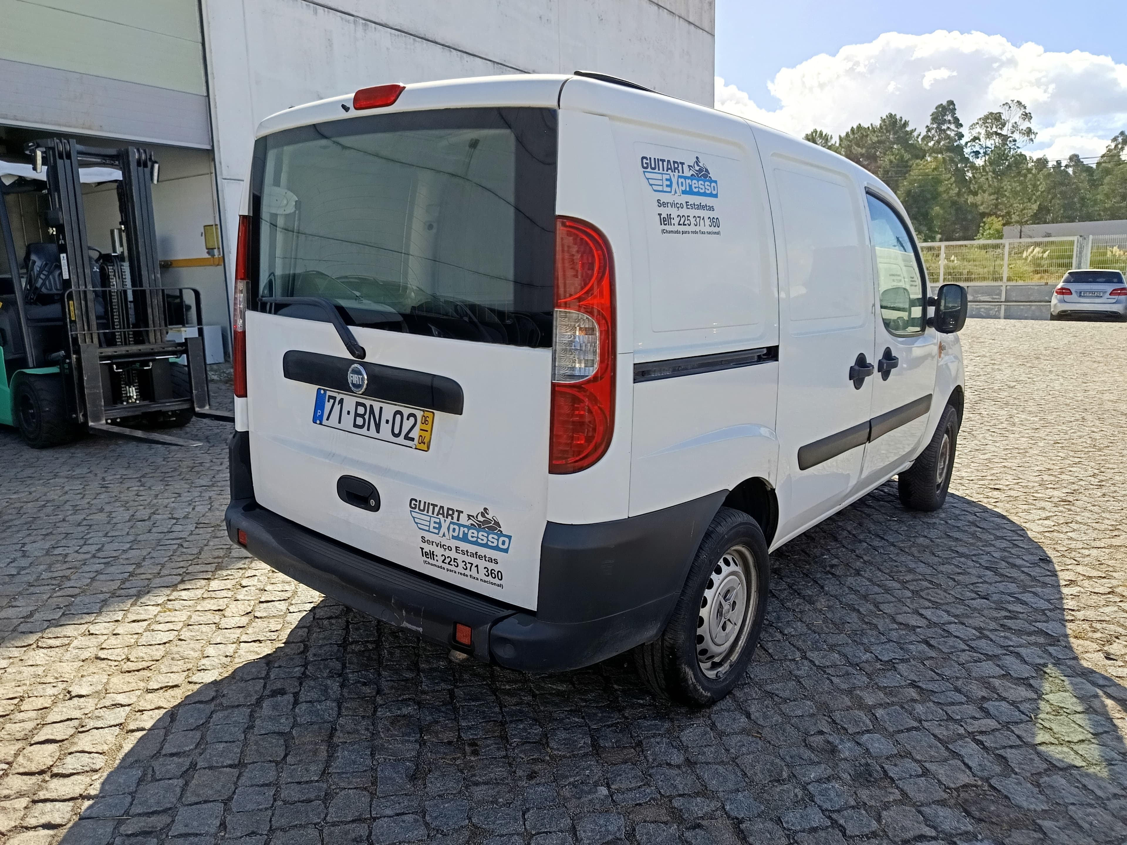 Fiat Doblo · Ano 2006 — imagem 6