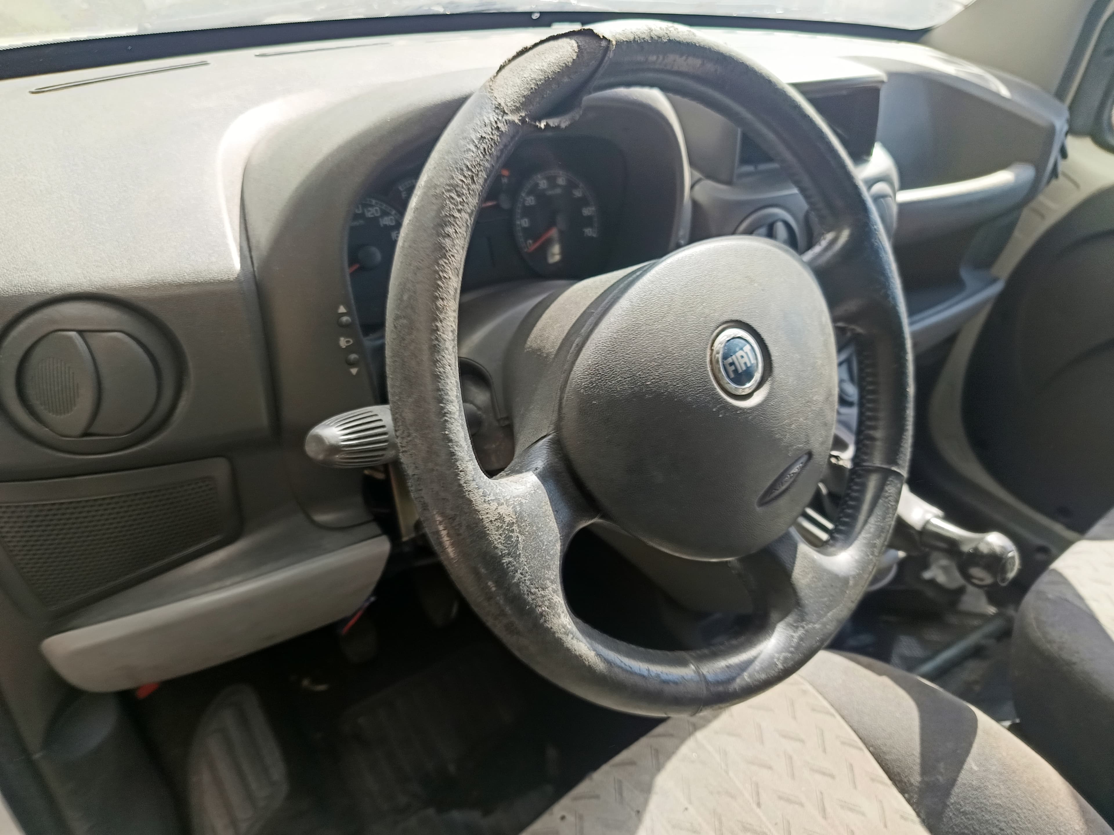 Fiat Doblo · Ano 2006 — imagem 25