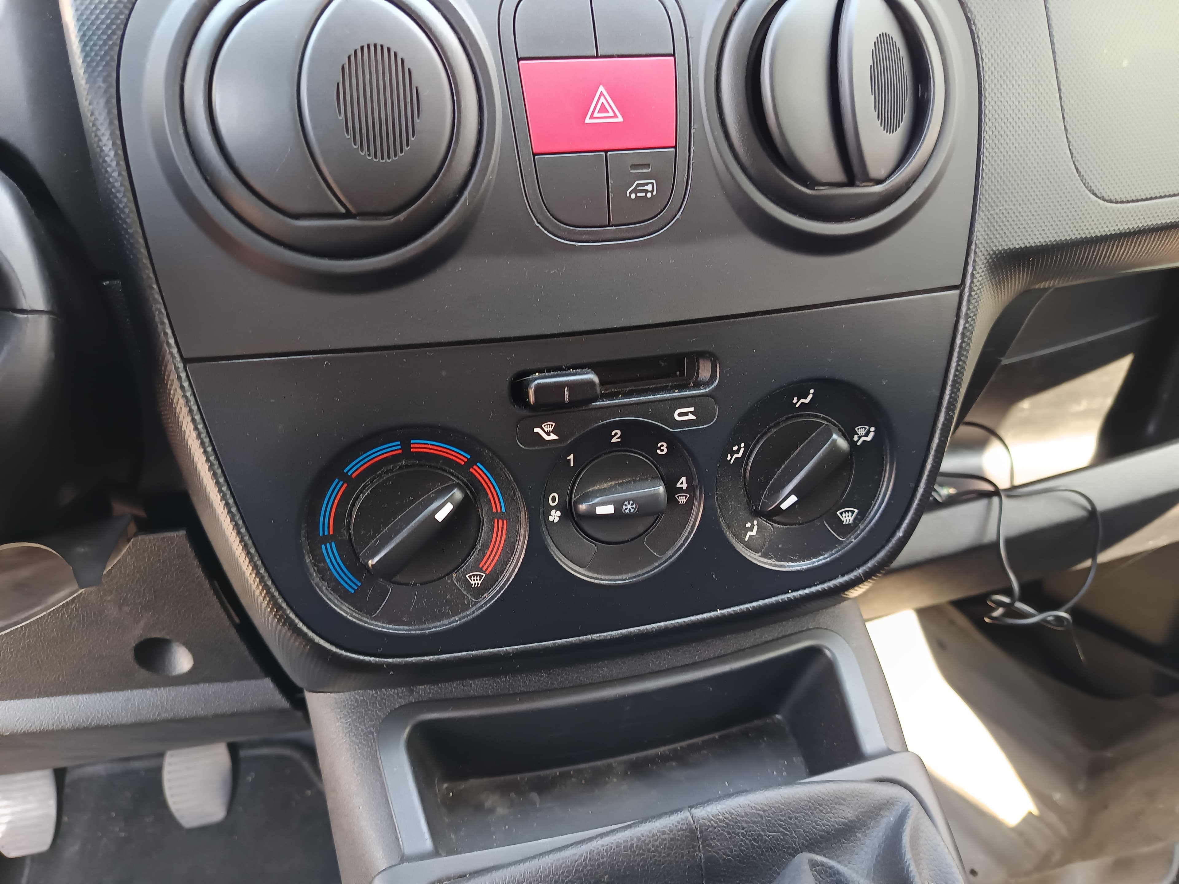 Fiat Fiorino · Ano 2015 — image 31