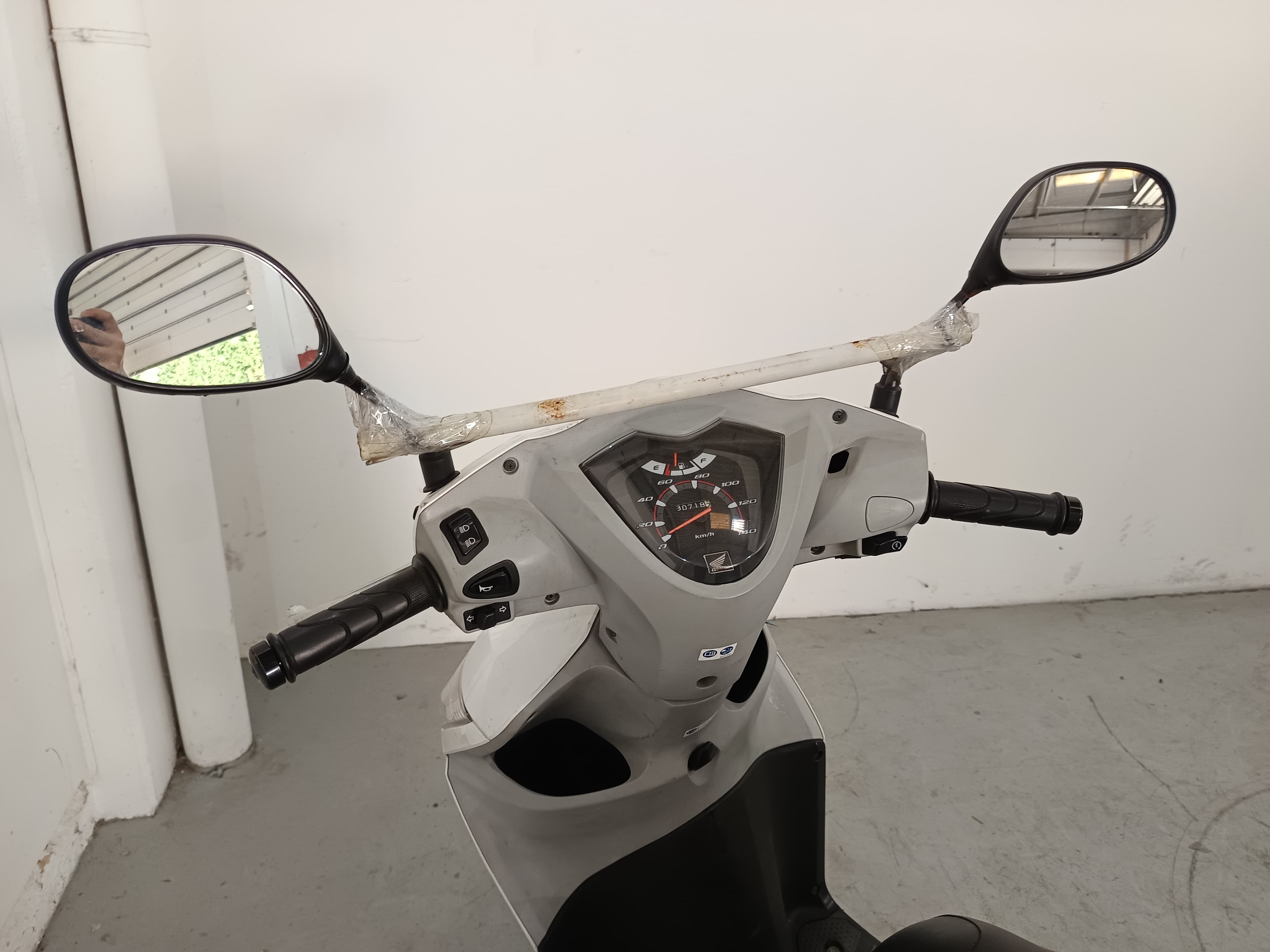 Honda Vision · Ano 2011 — imagen 8