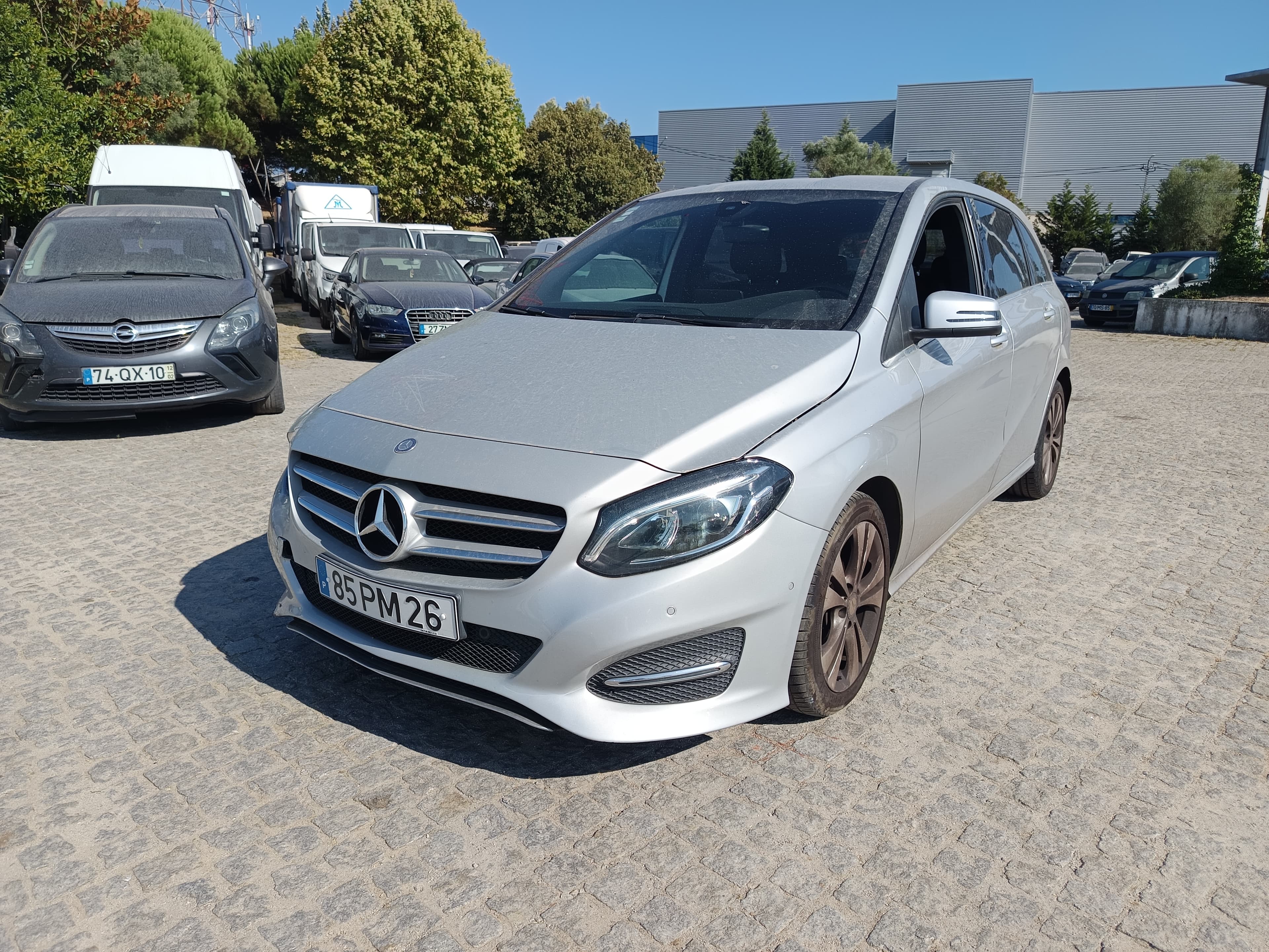 Mercedes-Benz B180 · Ano 2015