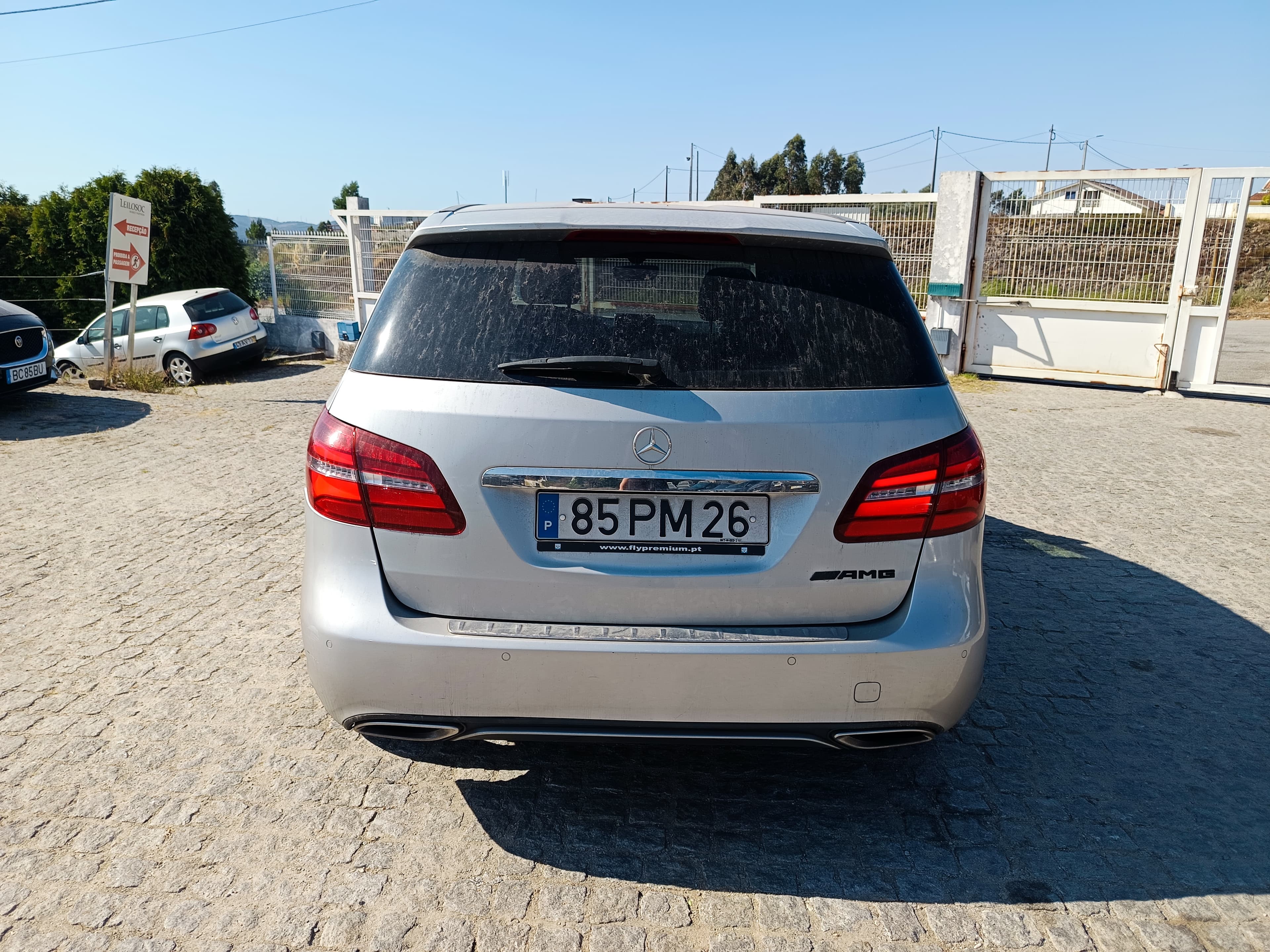 Mercedes-Benz B180 · Ano 2015 — imagen 6