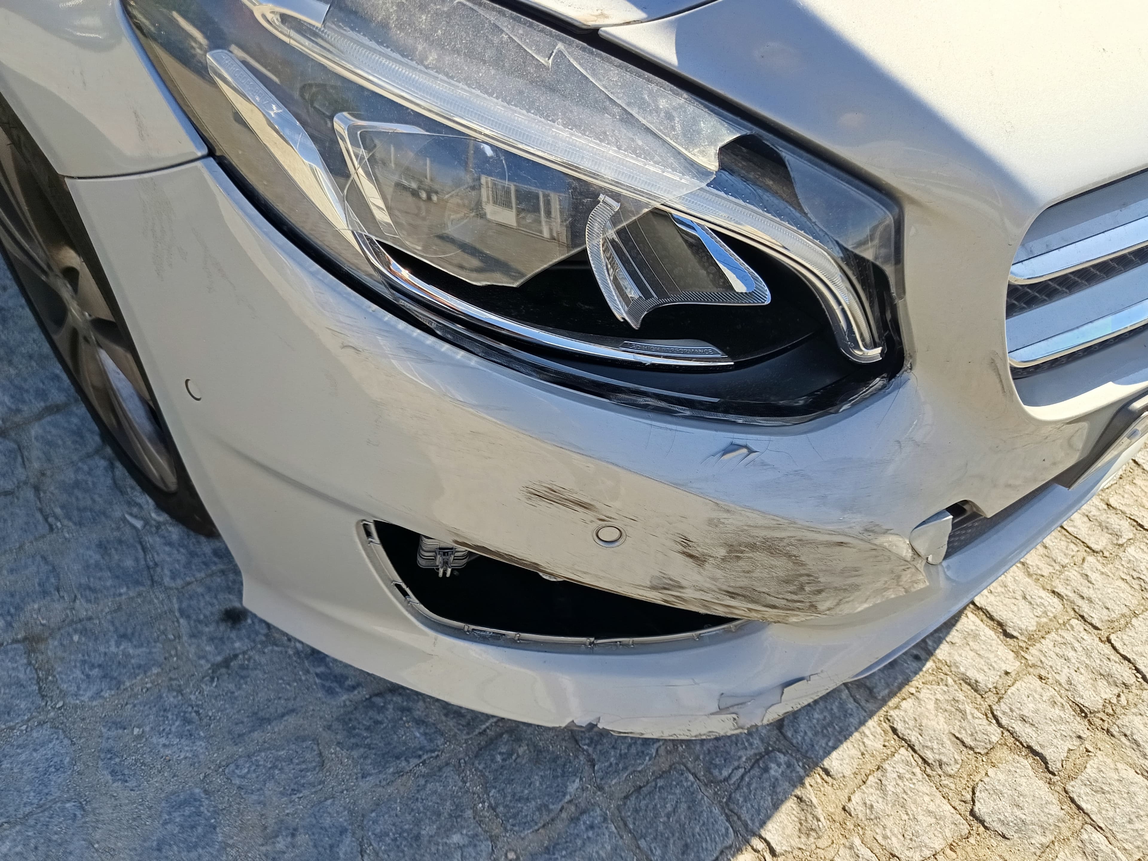 Mercedes-Benz B180 · Ano 2015 — imagen 8
