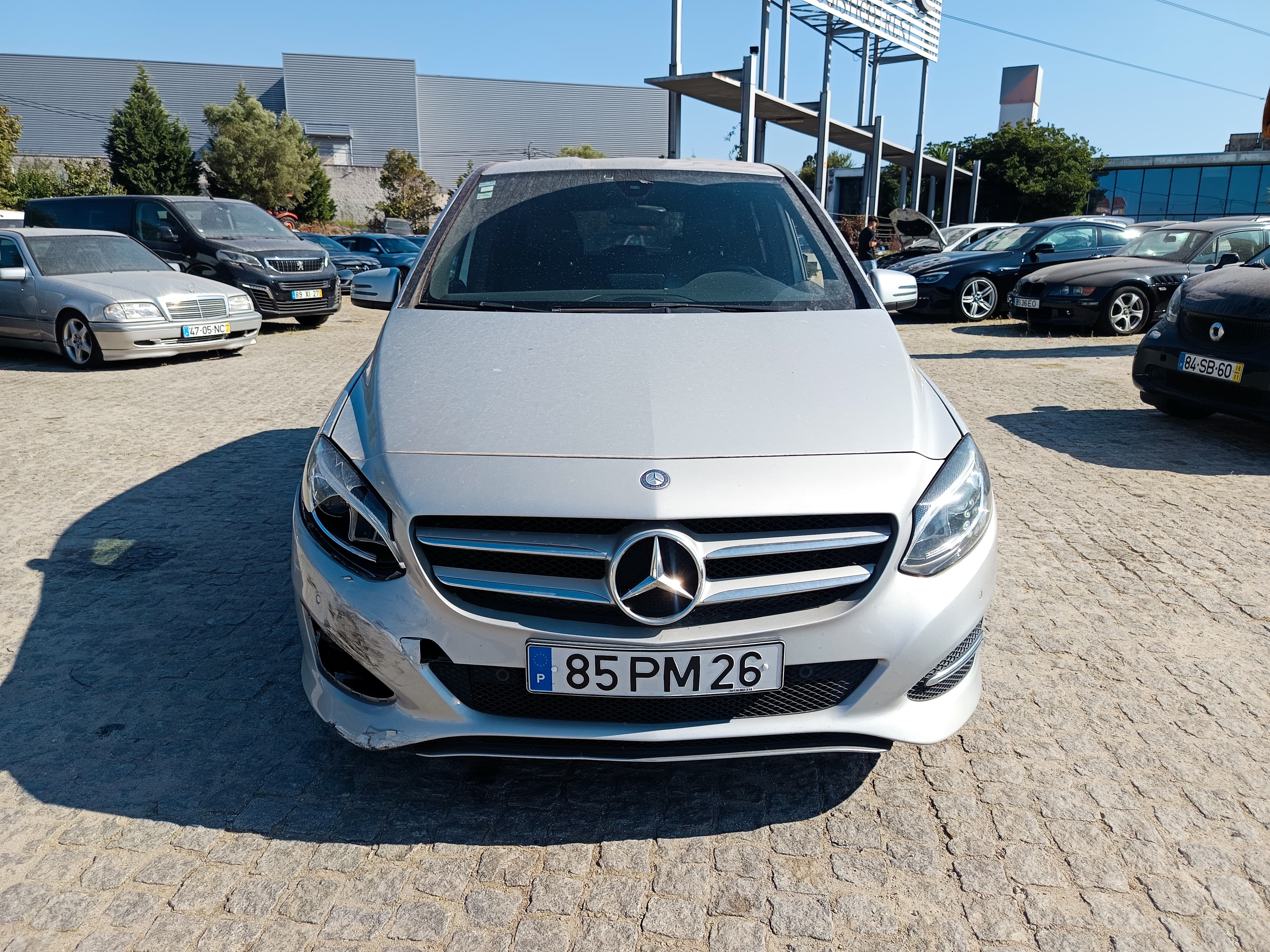 Mercedes-Benz B180 · Ano 2015 — imagen 2