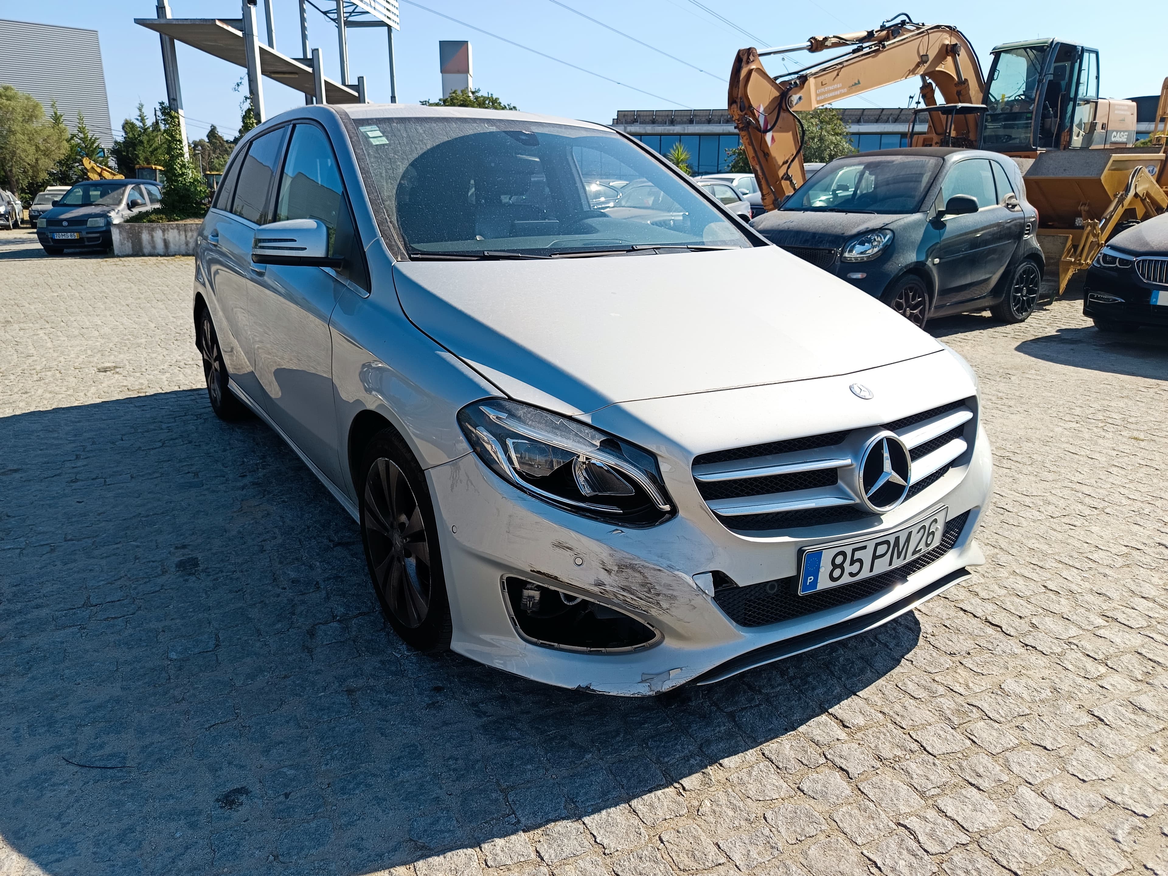 Mercedes-Benz B180 · Ano 2015 — imagen 3