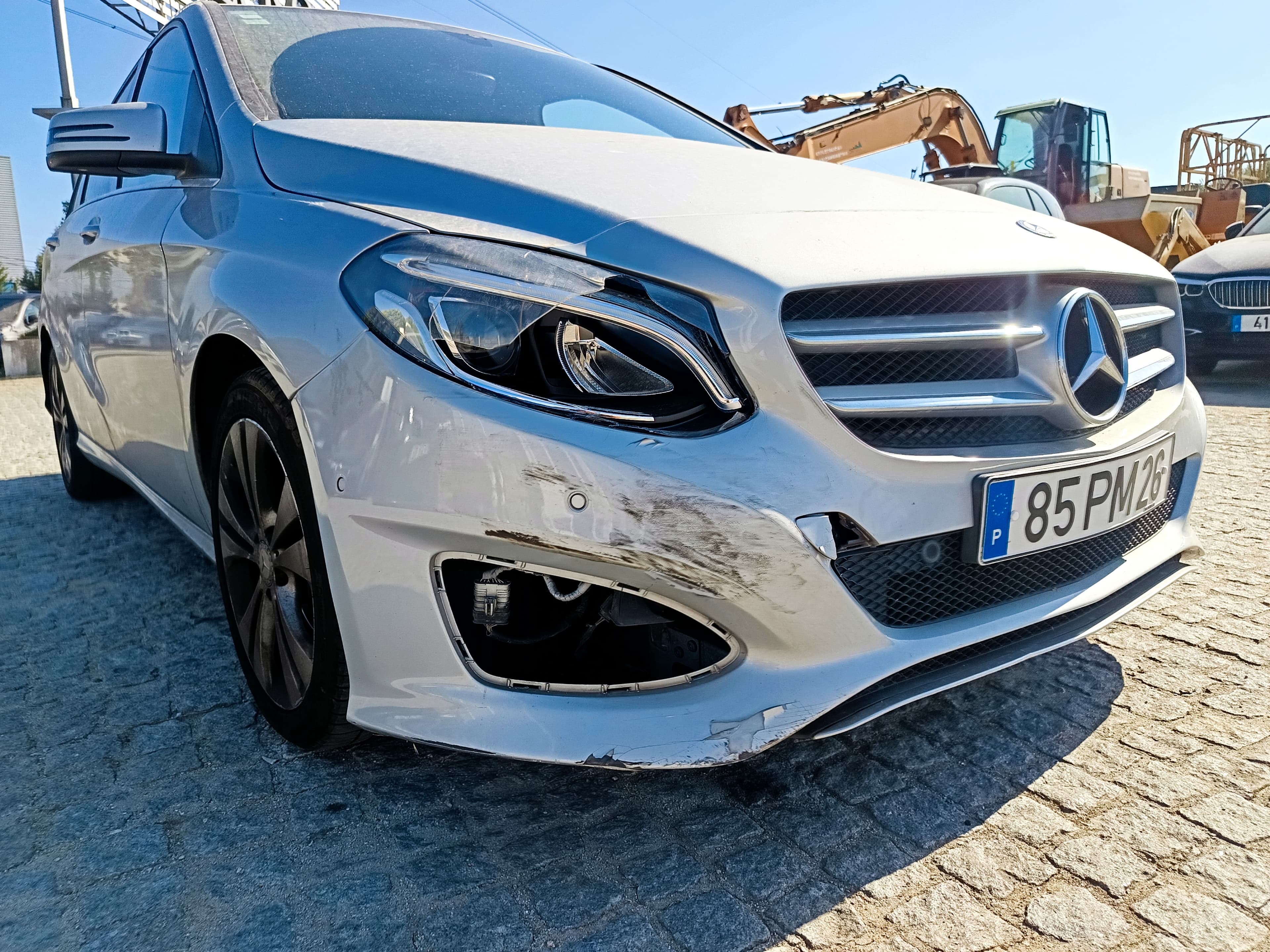 Mercedes-Benz B180 · Ano 2015 — imagen 4