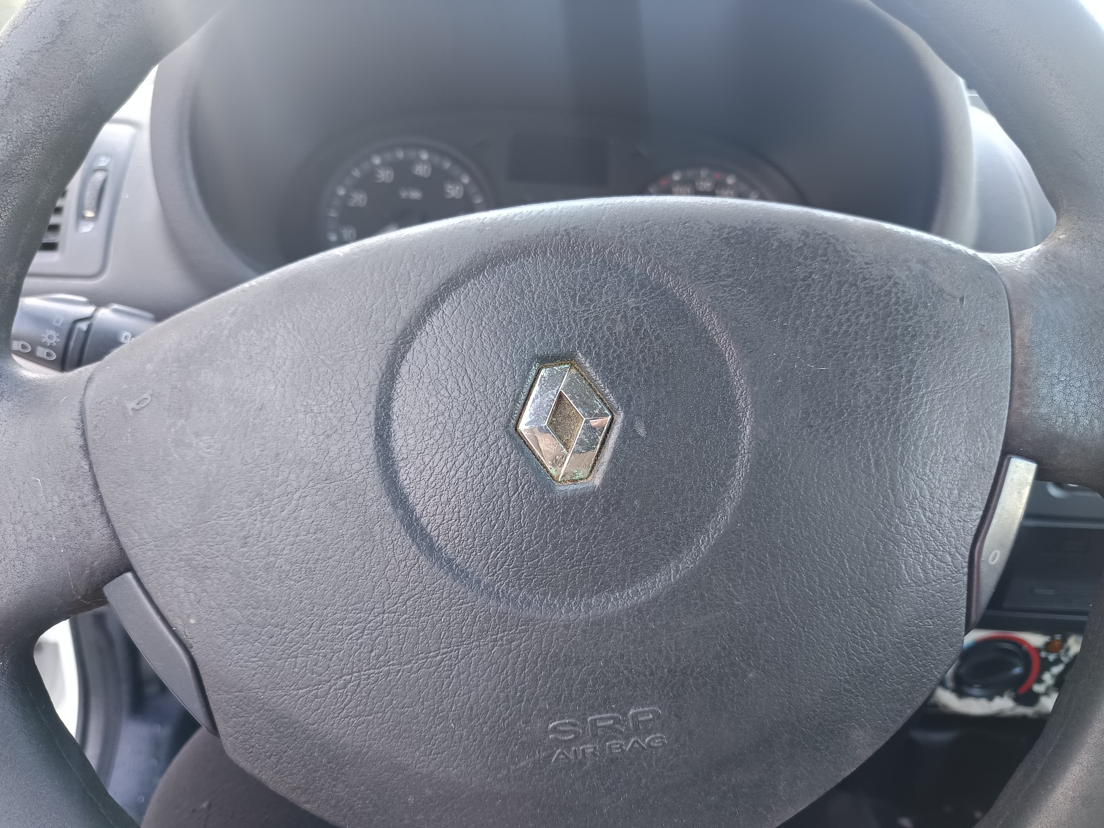 Renault Clio · Ano 2005 — imagen 32