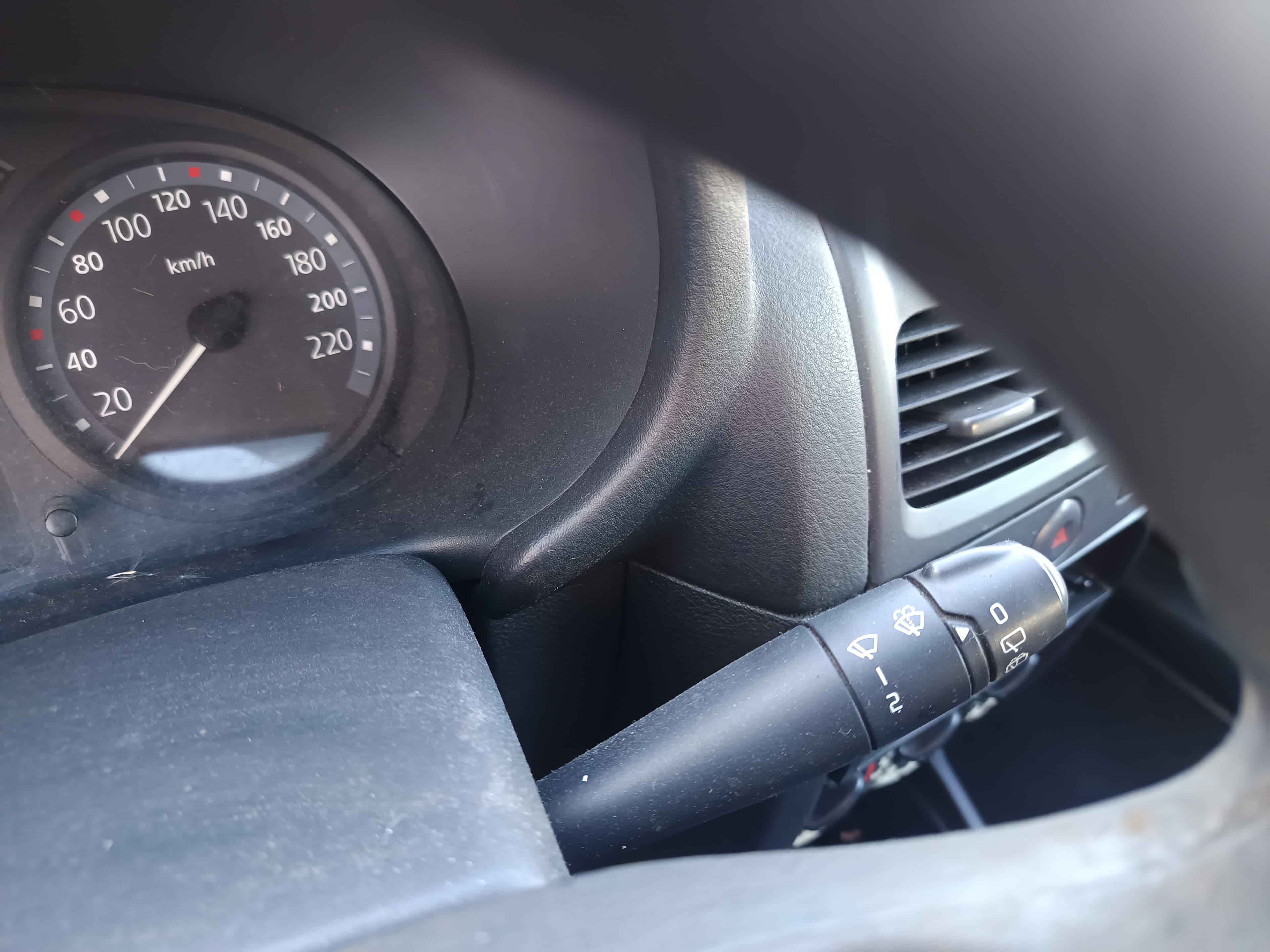 Renault Clio · Ano 2005 — imagen 34
