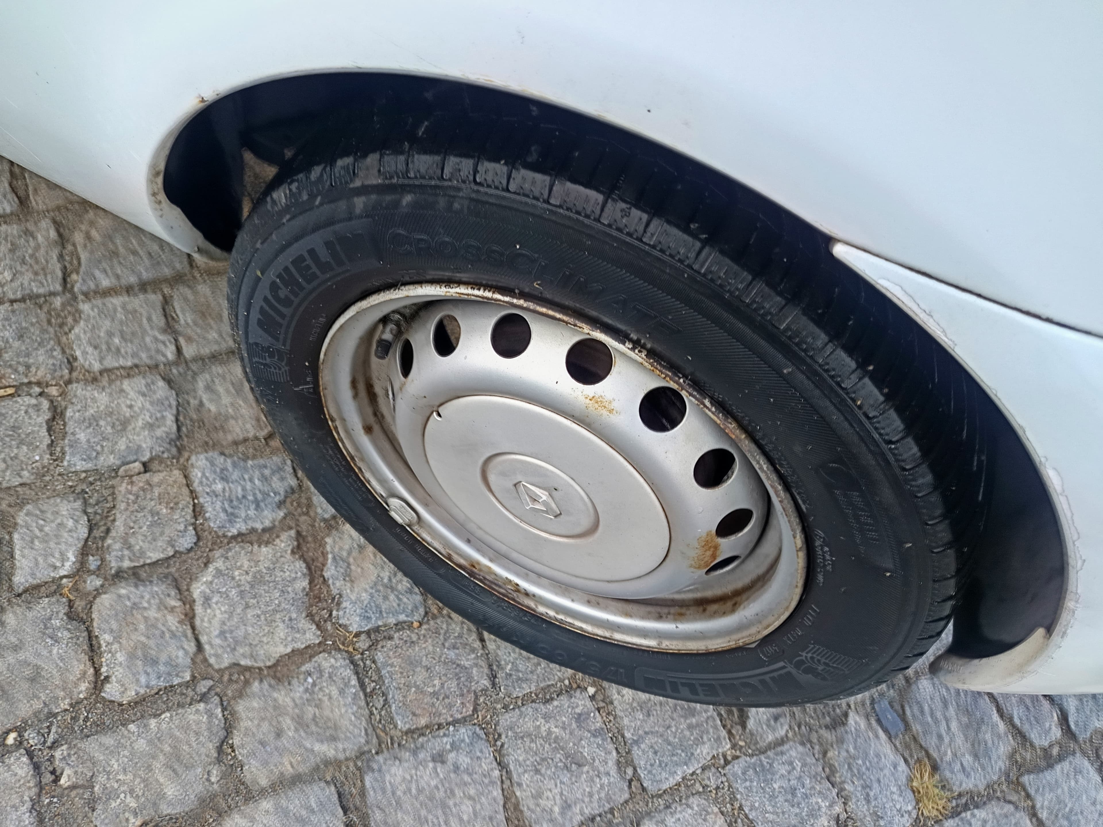Renault Clio · Ano 2005 — imagen 19