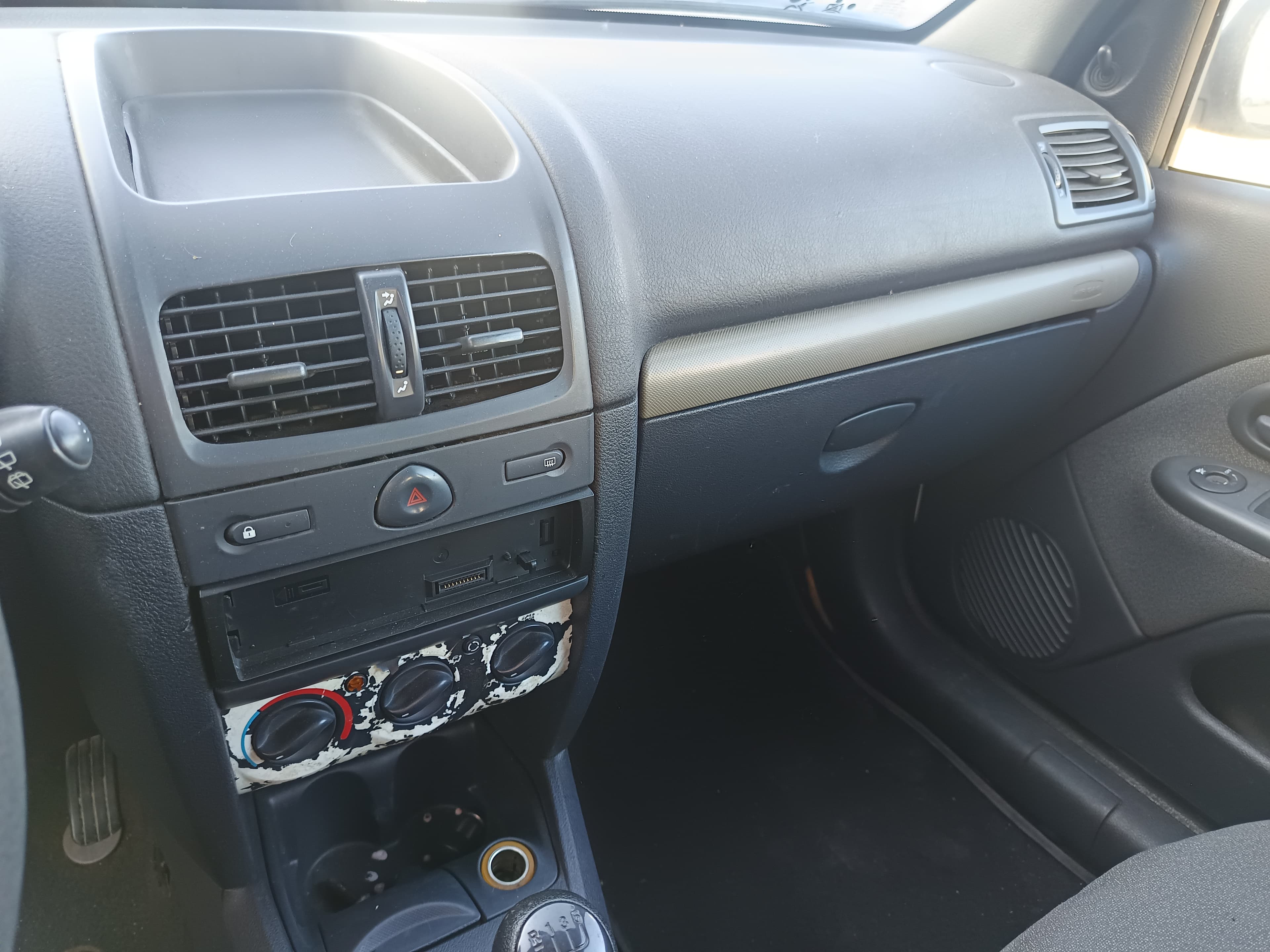 Renault Clio · Ano 2005 — imagen 29