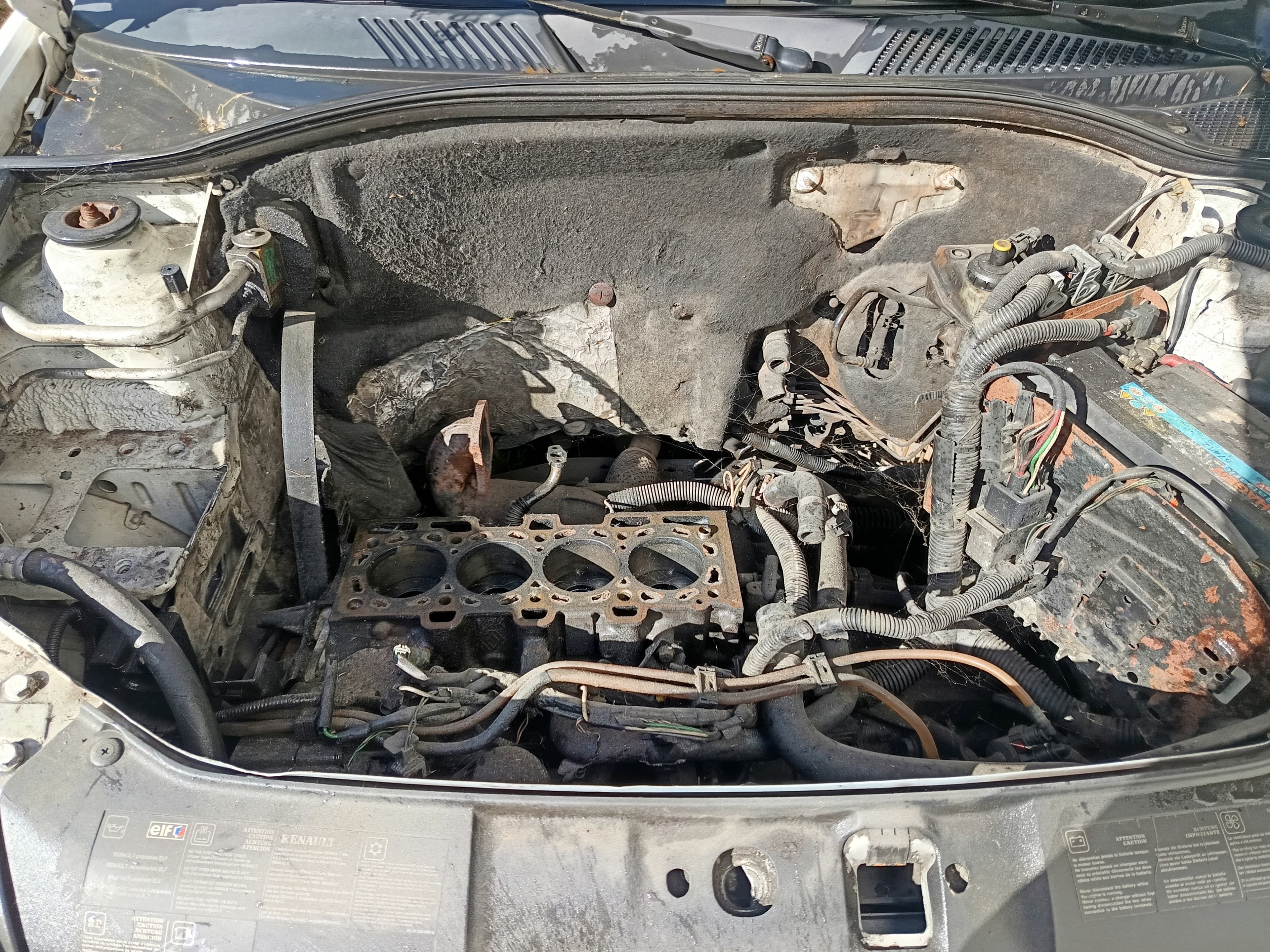 Renault Clio · Ano 2005 — imagen 7