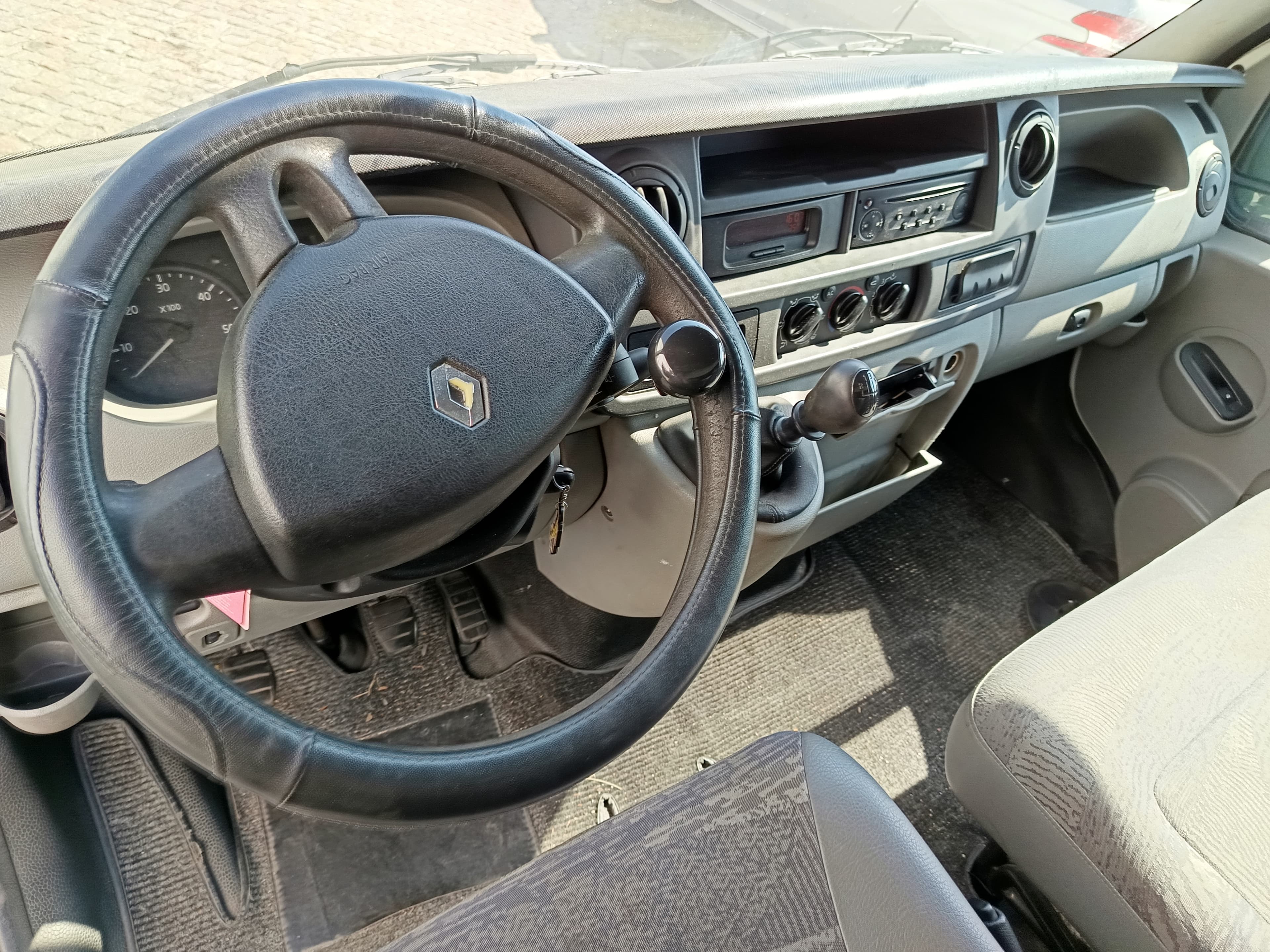Renault Master · Ano 2006 — imagem 17
