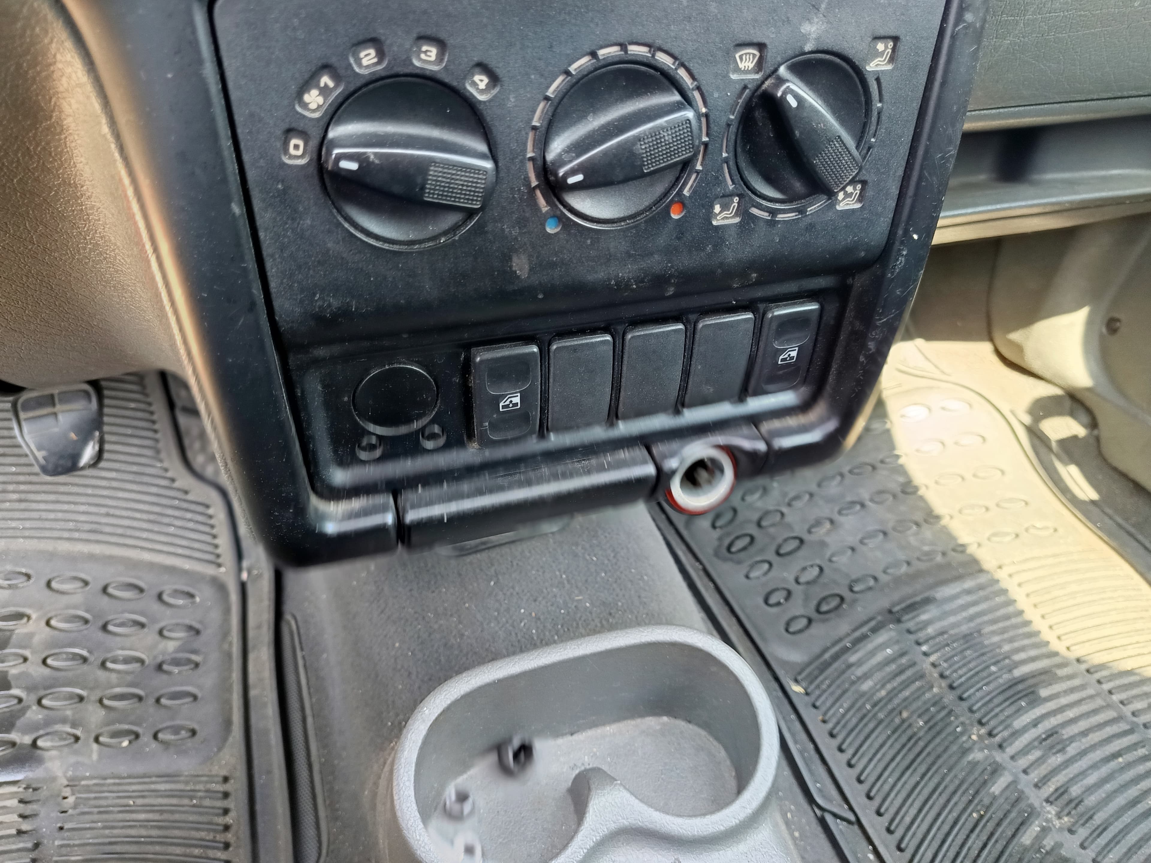 Seat Inca · Ano 2001 — image 31