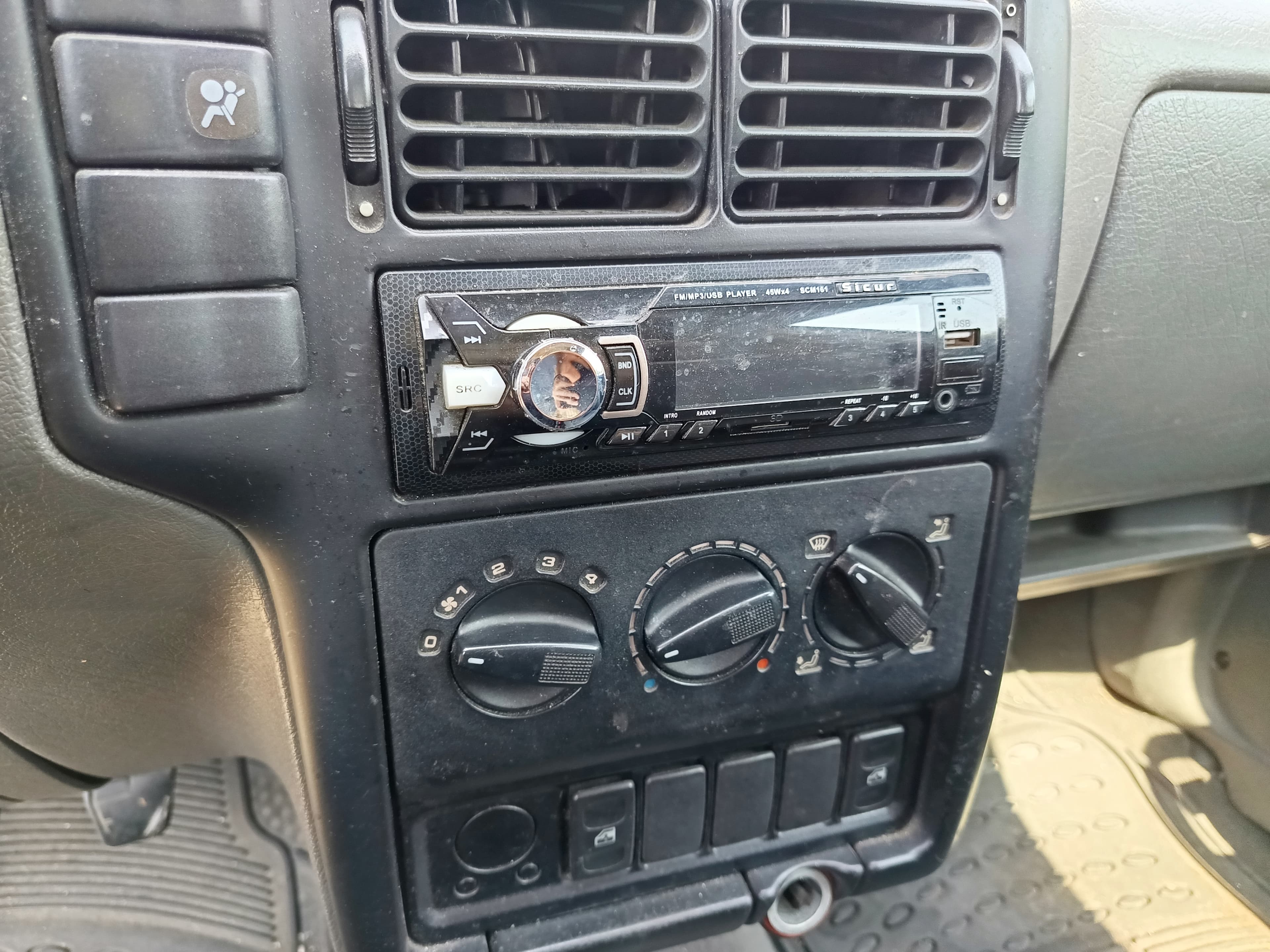 Seat Inca · Ano 2001 — image 30