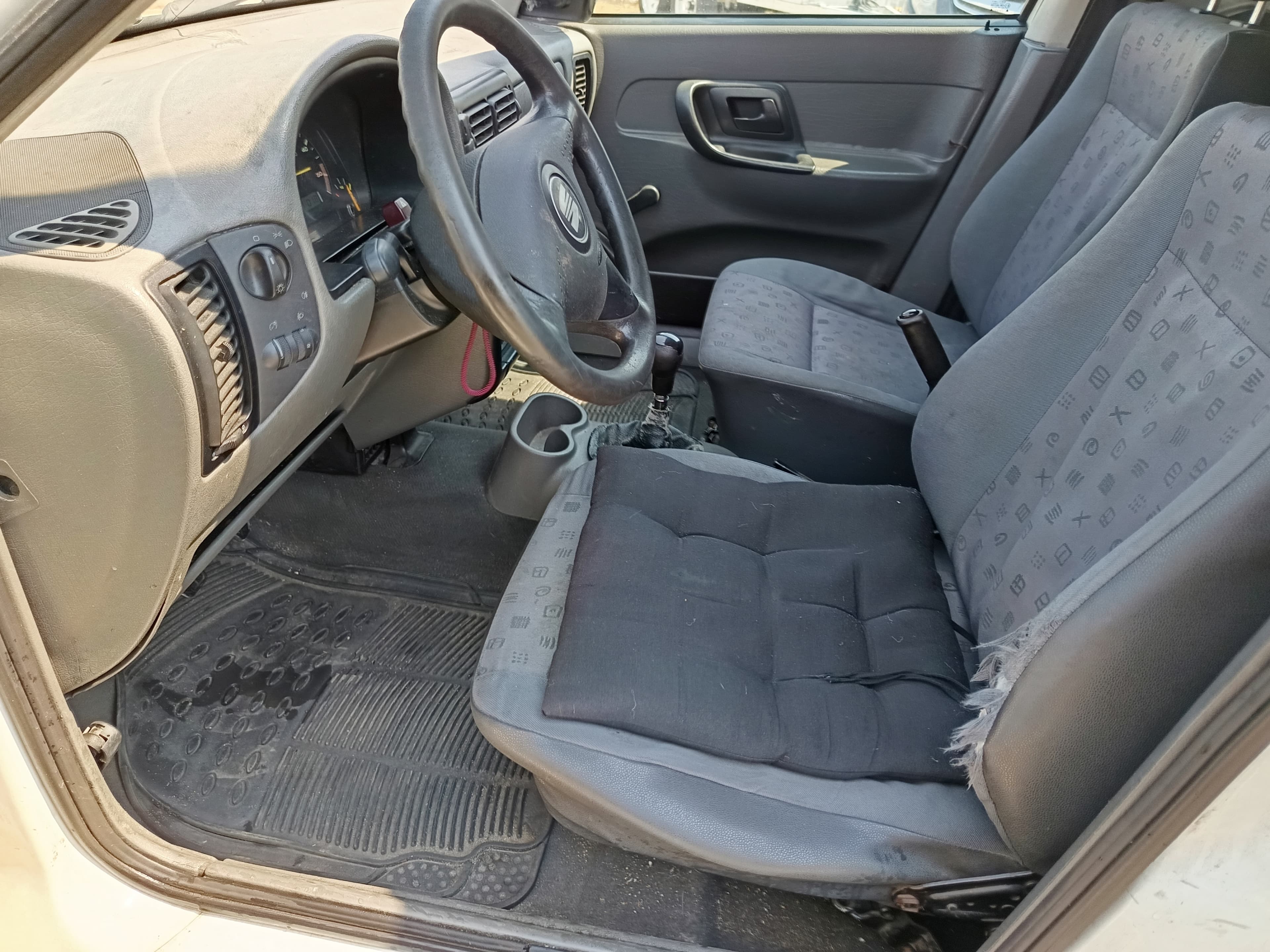 Seat Inca · Ano 2001 — image 26