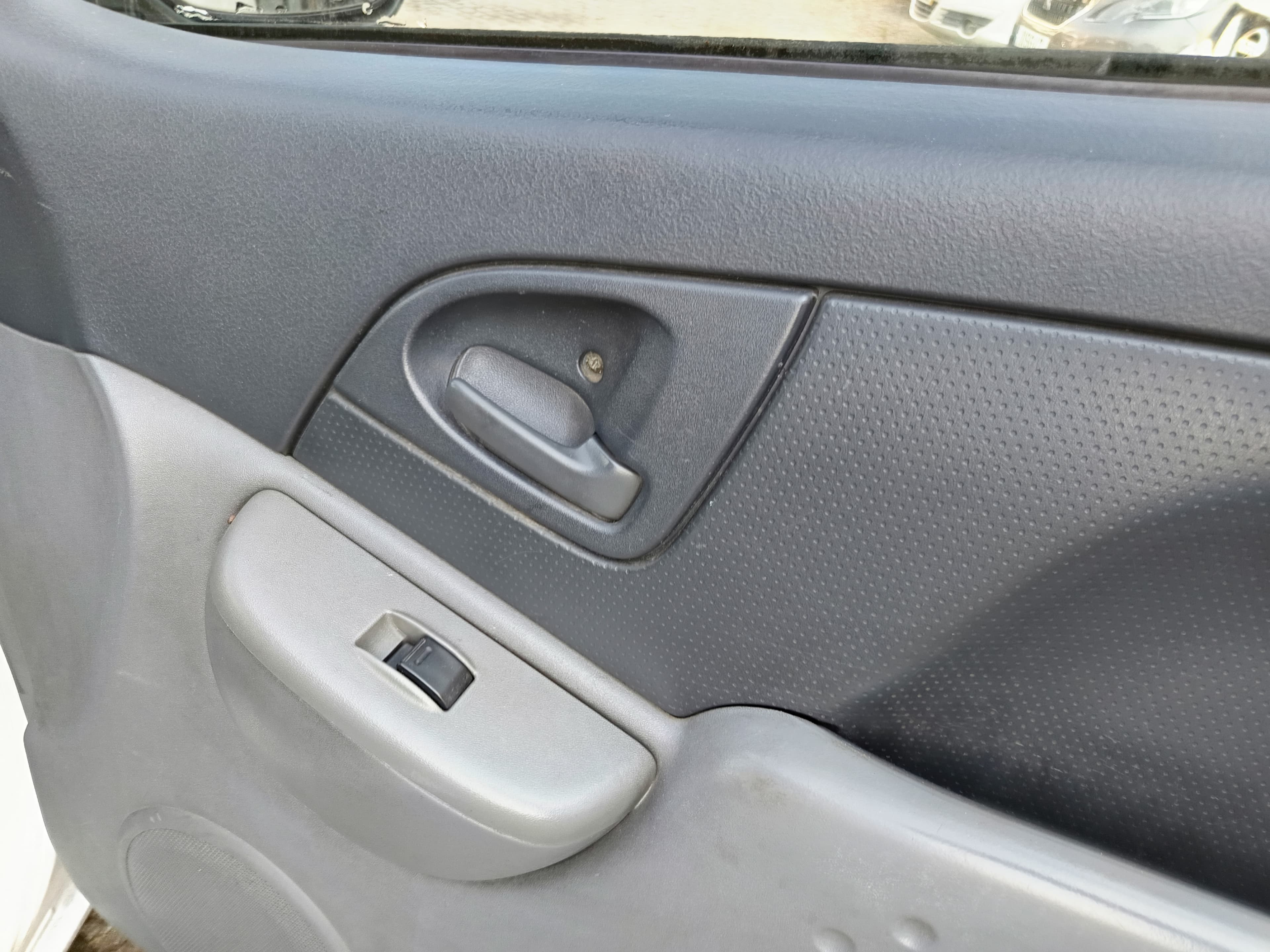 Toyota Yaris · Ano 2002 — imagem 22