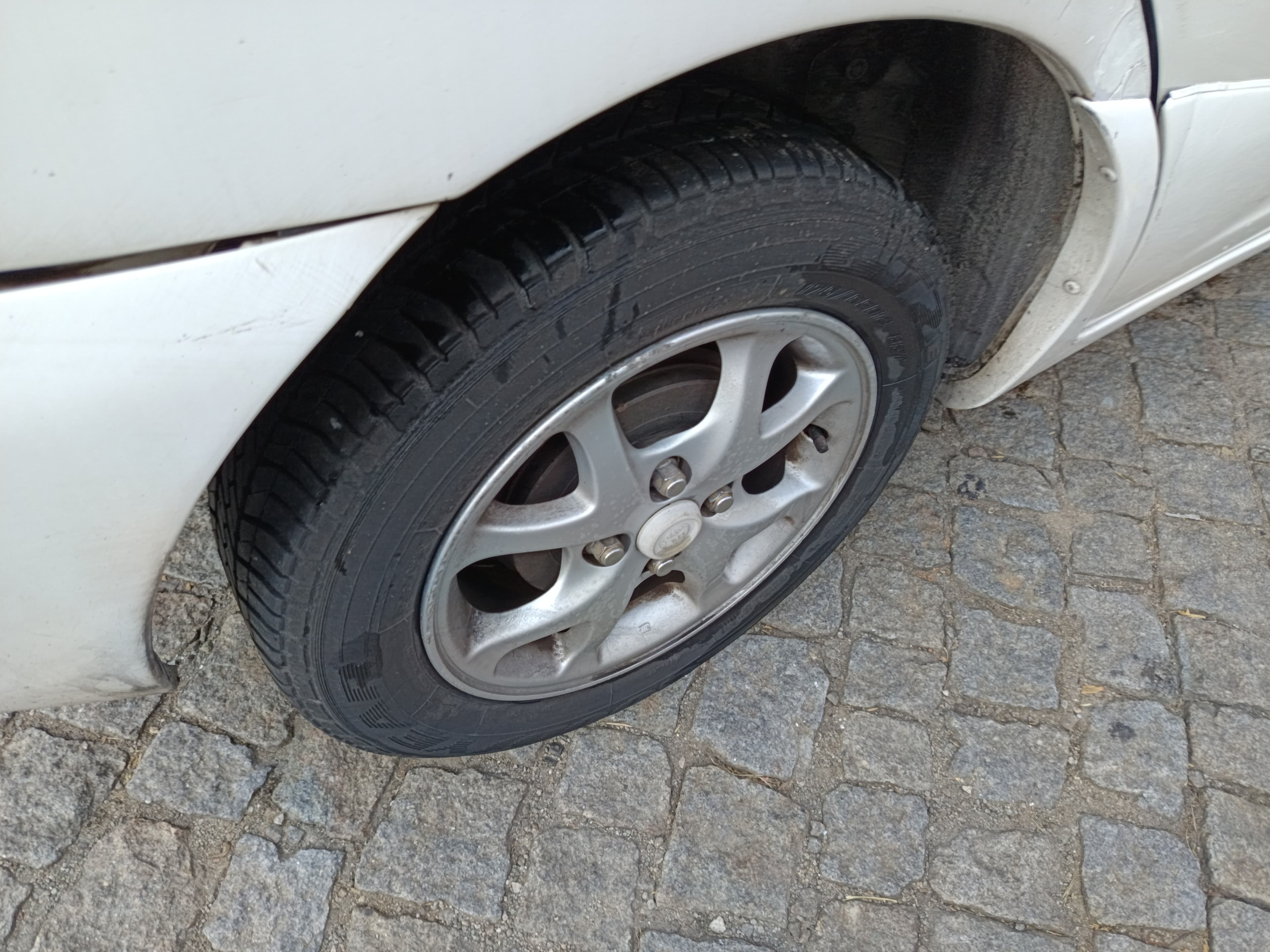 Toyota Yaris · Ano 2002 — imagem 17