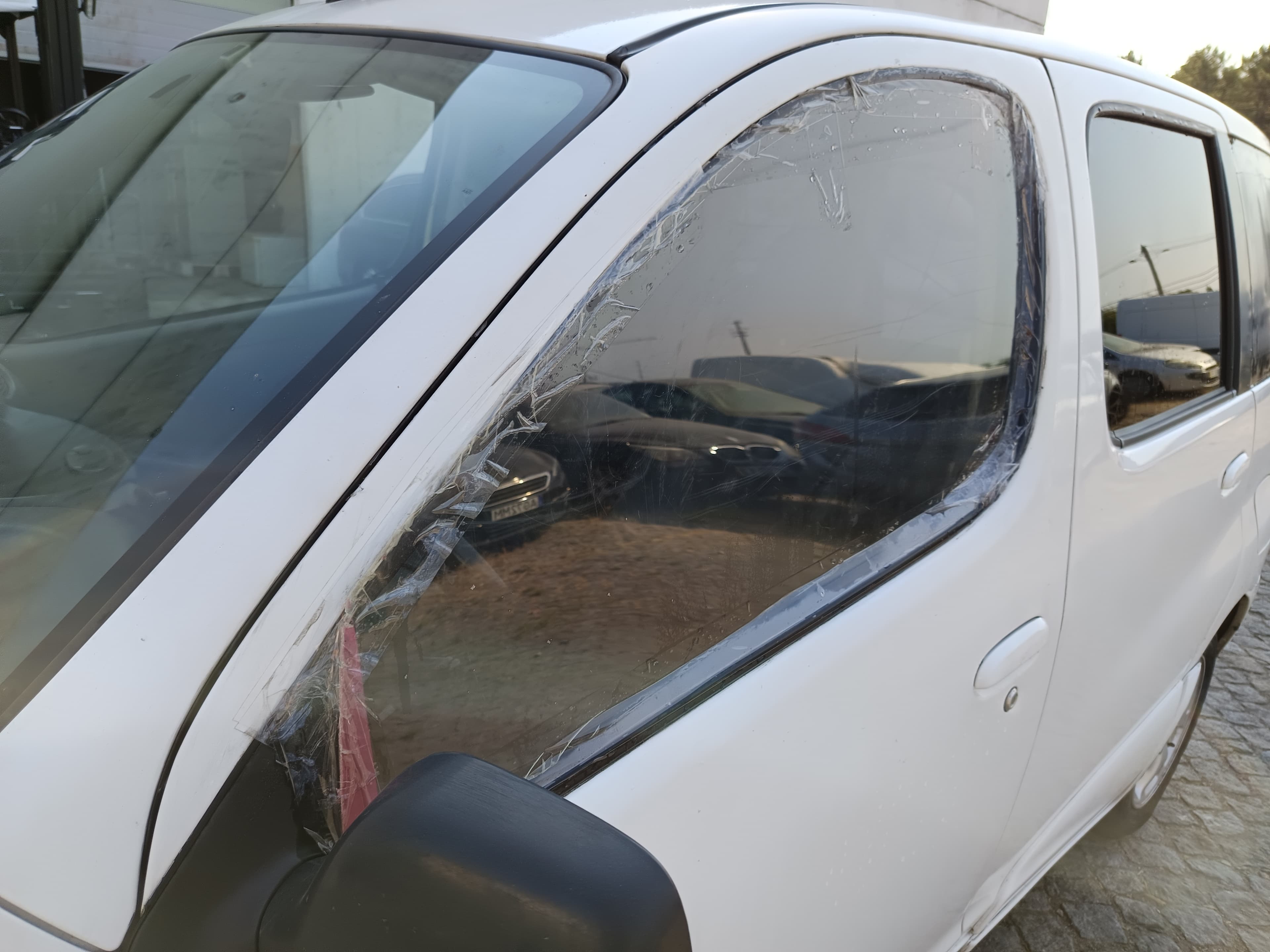Toyota Yaris · Ano 2002 — imagem 11