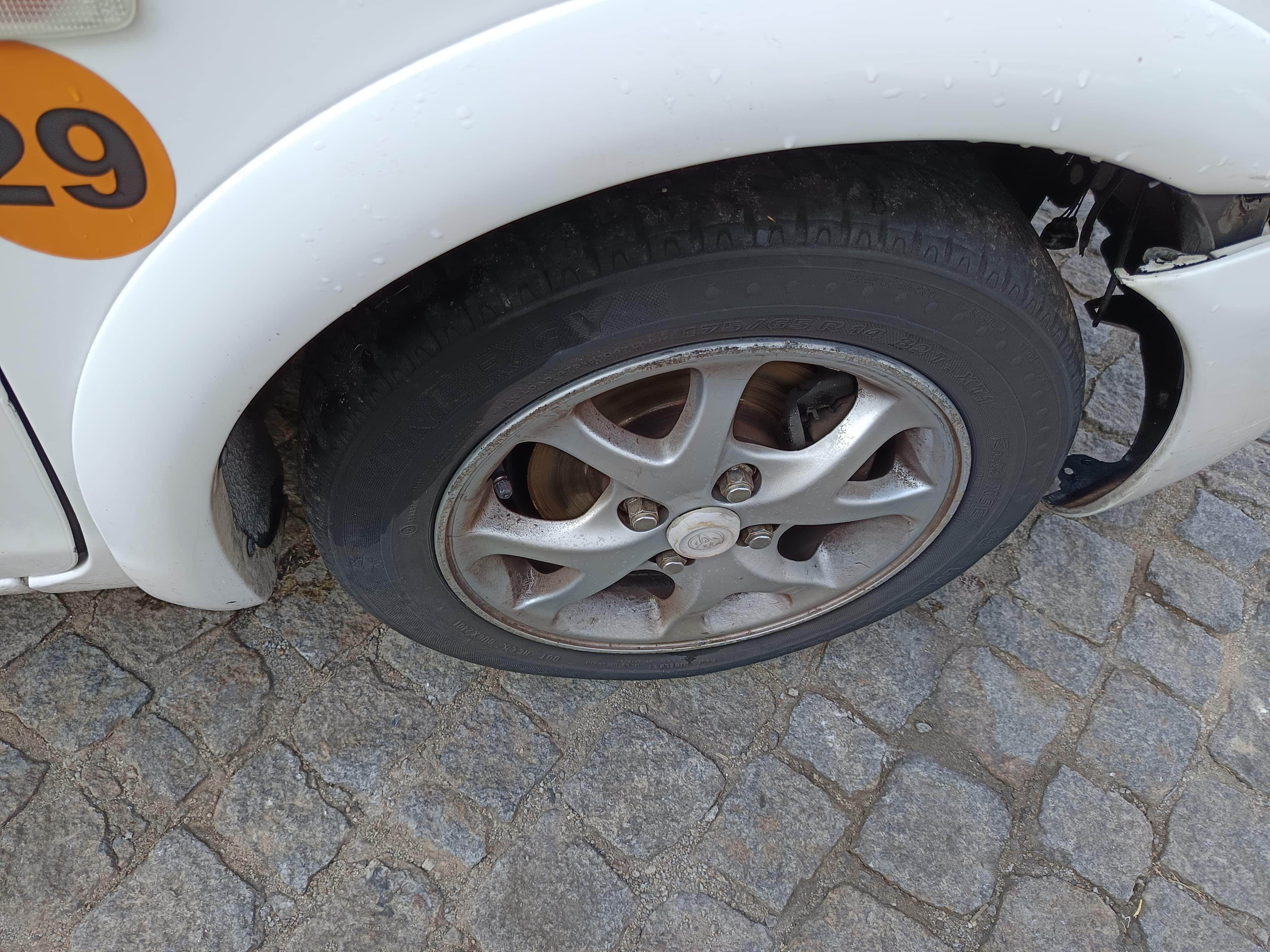 Toyota Yaris · Ano 2002 — imagem 19
