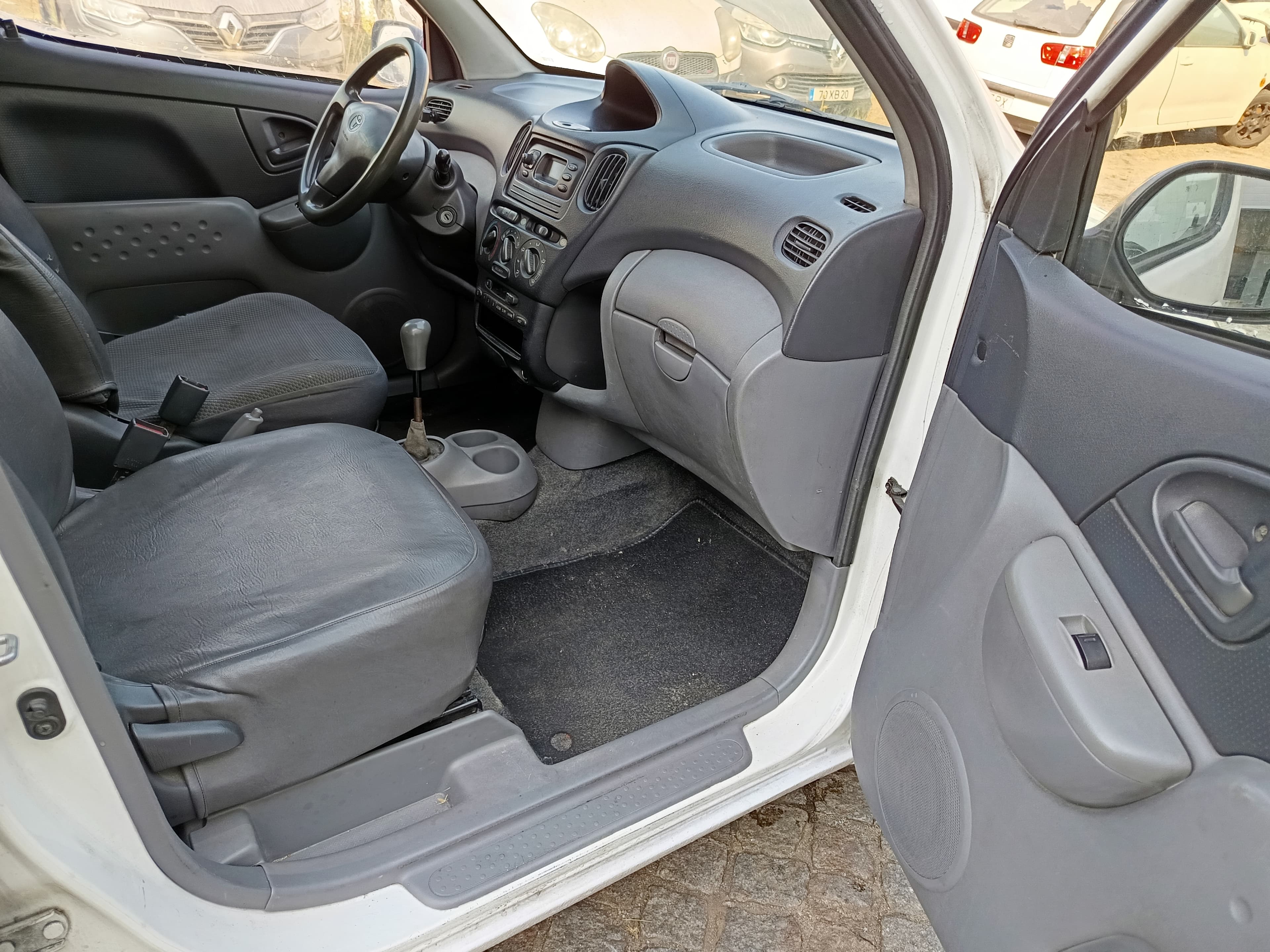 Toyota Yaris · Ano 2002 — imagem 20